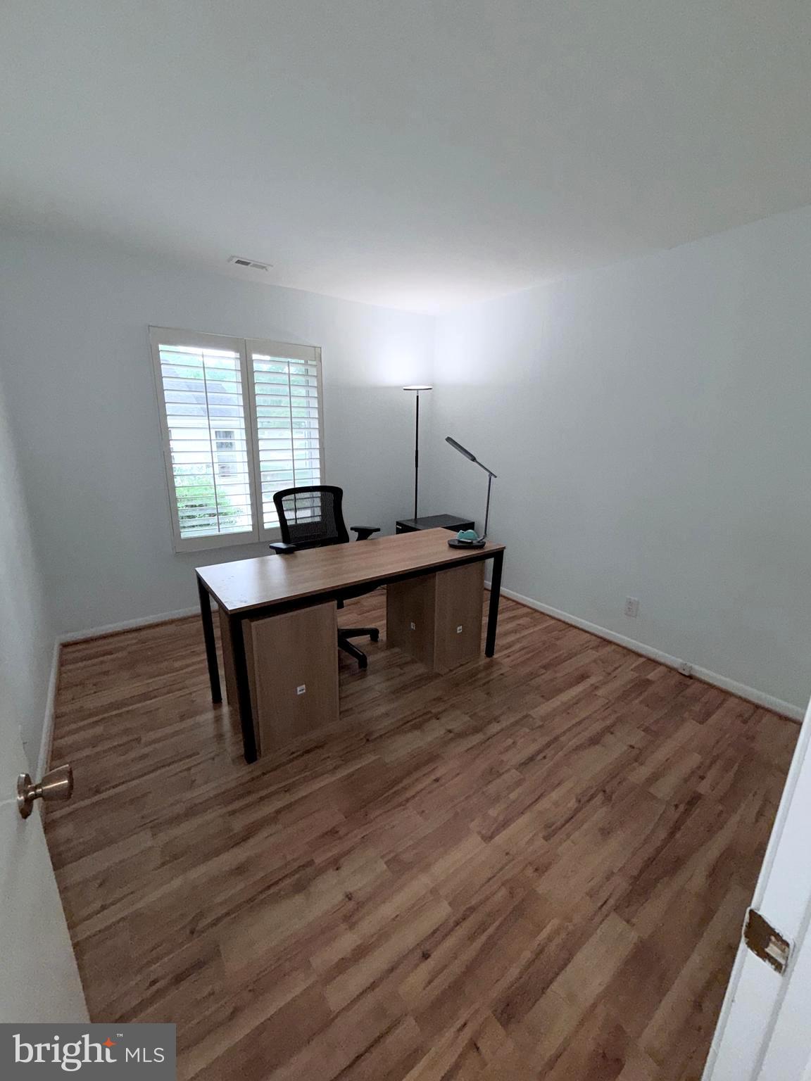 LEISURE WORLD - Residential