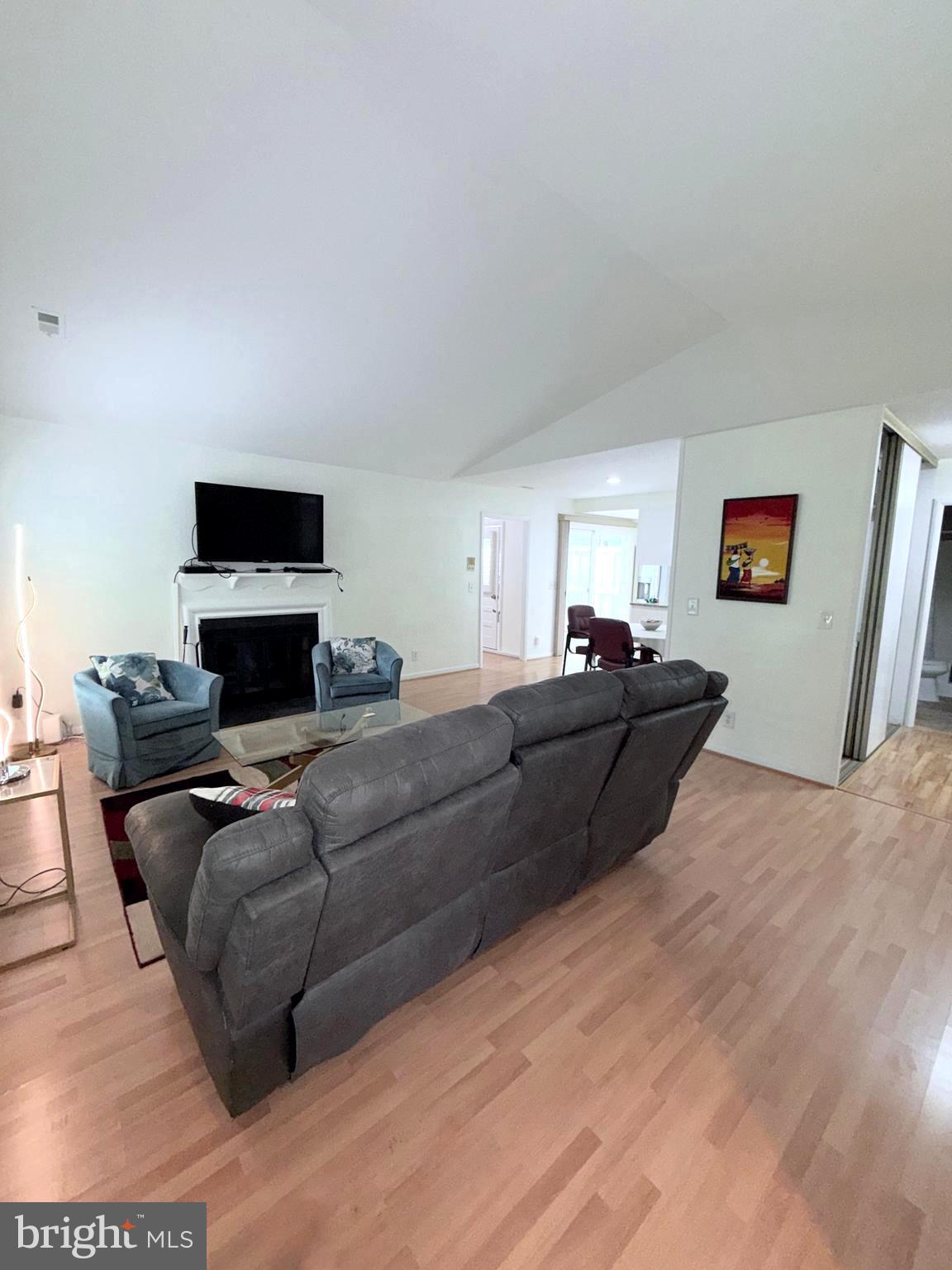 LEISURE WORLD - Residential