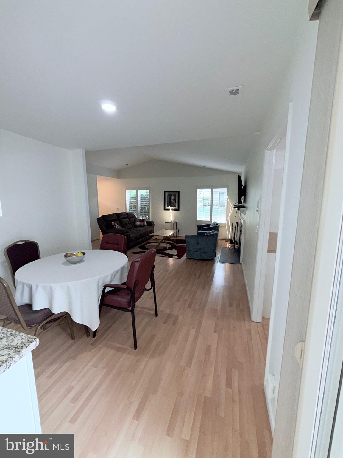 LEISURE WORLD - Residential