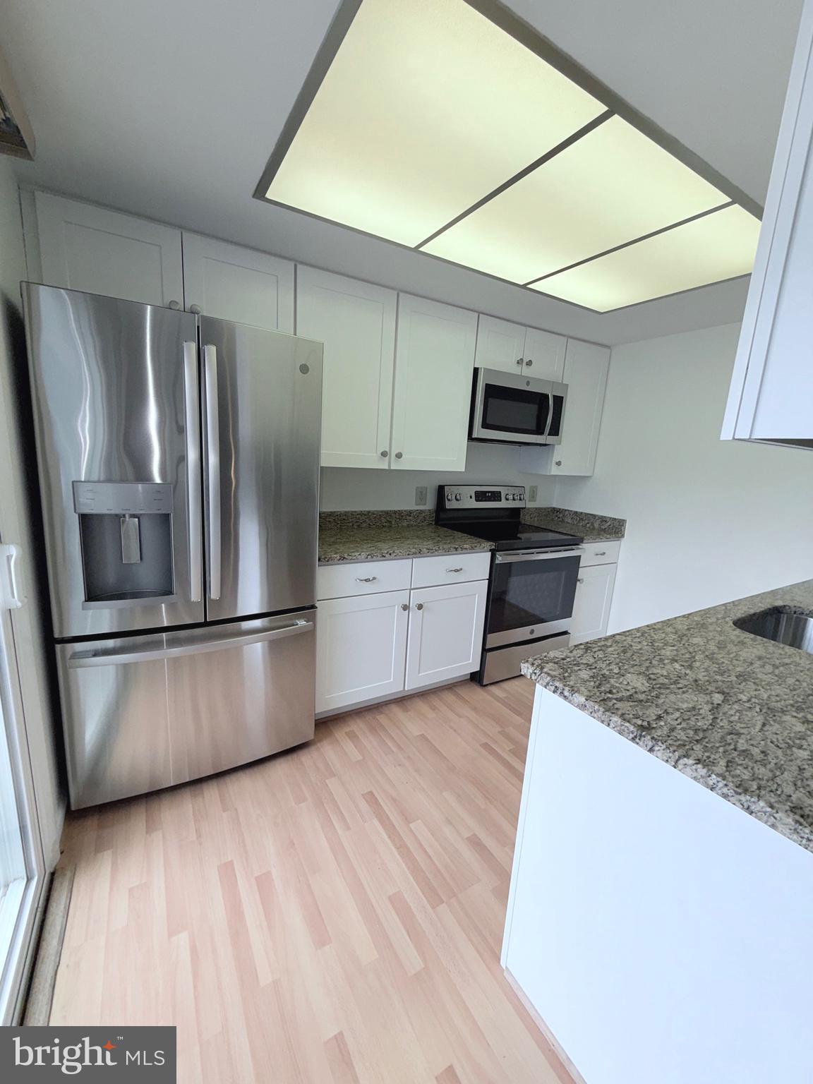 LEISURE WORLD - Residential