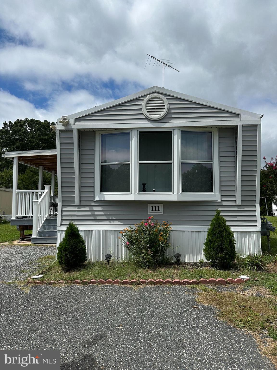 450 CLARKS POND ROAD 111 LEXINGTON DR