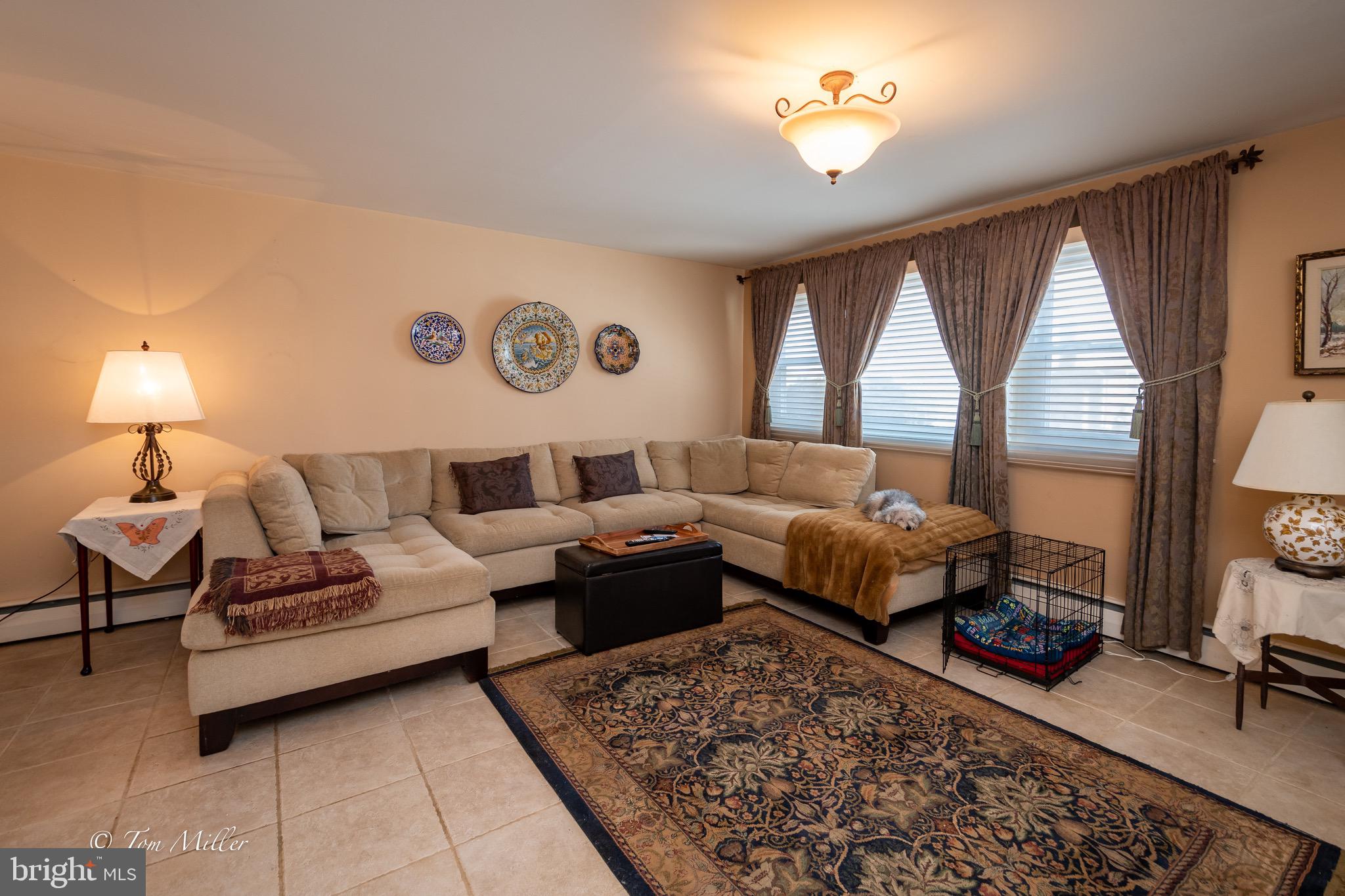 CAMPUS HILLS - Residential