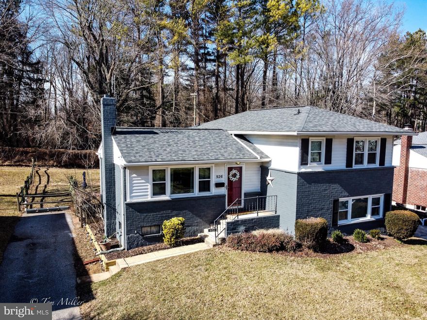 Well maintained, 3 bedroom, 2.5 bath Campus Hills split level home. Beautiful hardwood floors, large reconfigured primary bedroom with newly updated bathroom. Hall bathroom updated with glass tub sliders. First floor level has large family room with gas fireplace , ceramic tile floor, kitchen with gas stove, updated appliances. Powder room on 1st floor, Walk out to private patio area which backs up to woods (Goucher College). New roof 2019, New gas boiler 2020, 2021 New A/C system. New windows . Beautiful home! Campus Cabana is the community pool.