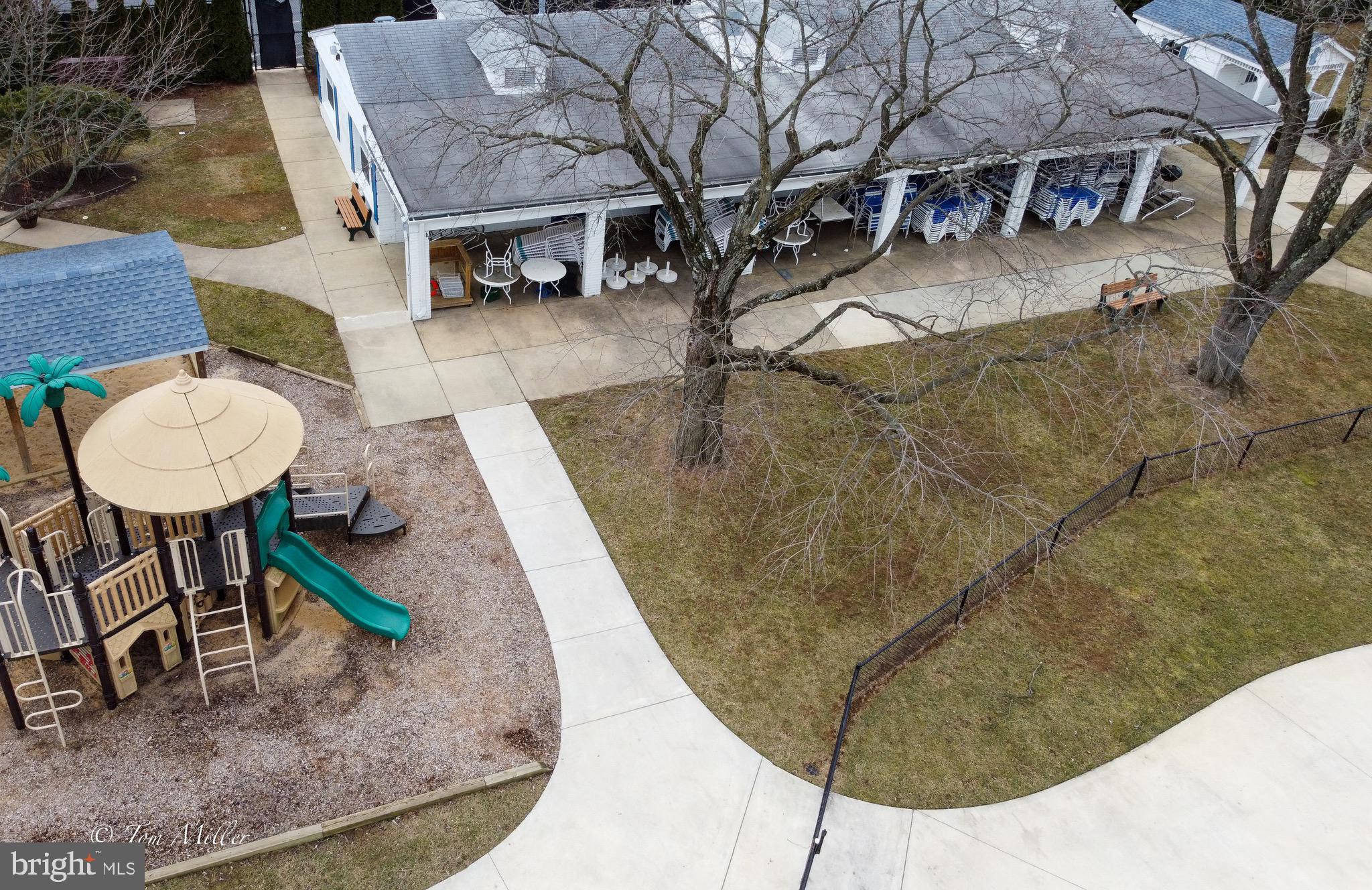 CAMPUS HILLS - Residential