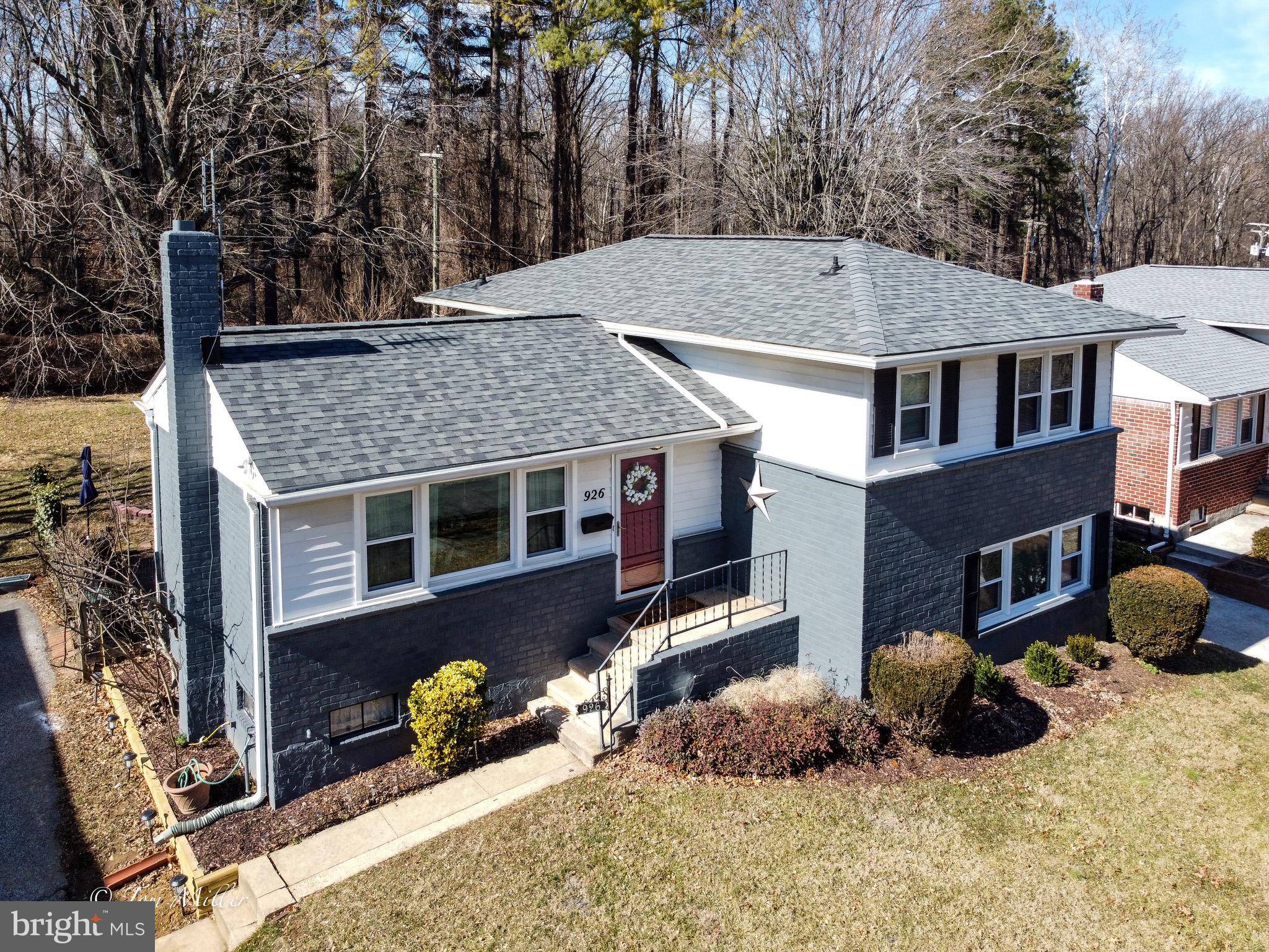 CAMPUS HILLS - Residential