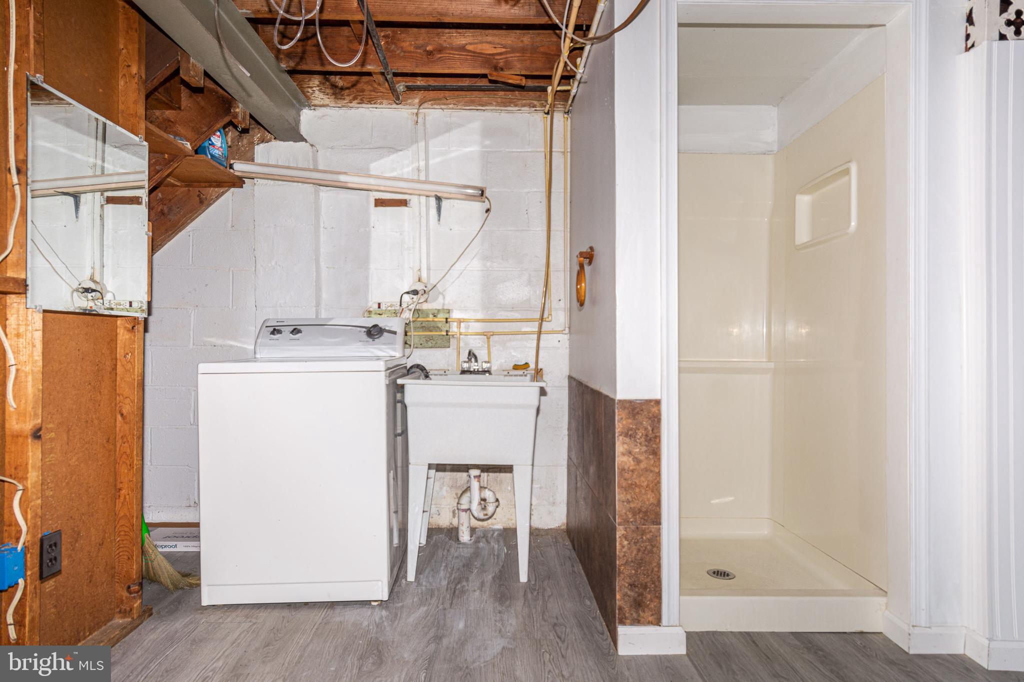 WESTVIEW PARK - Residential