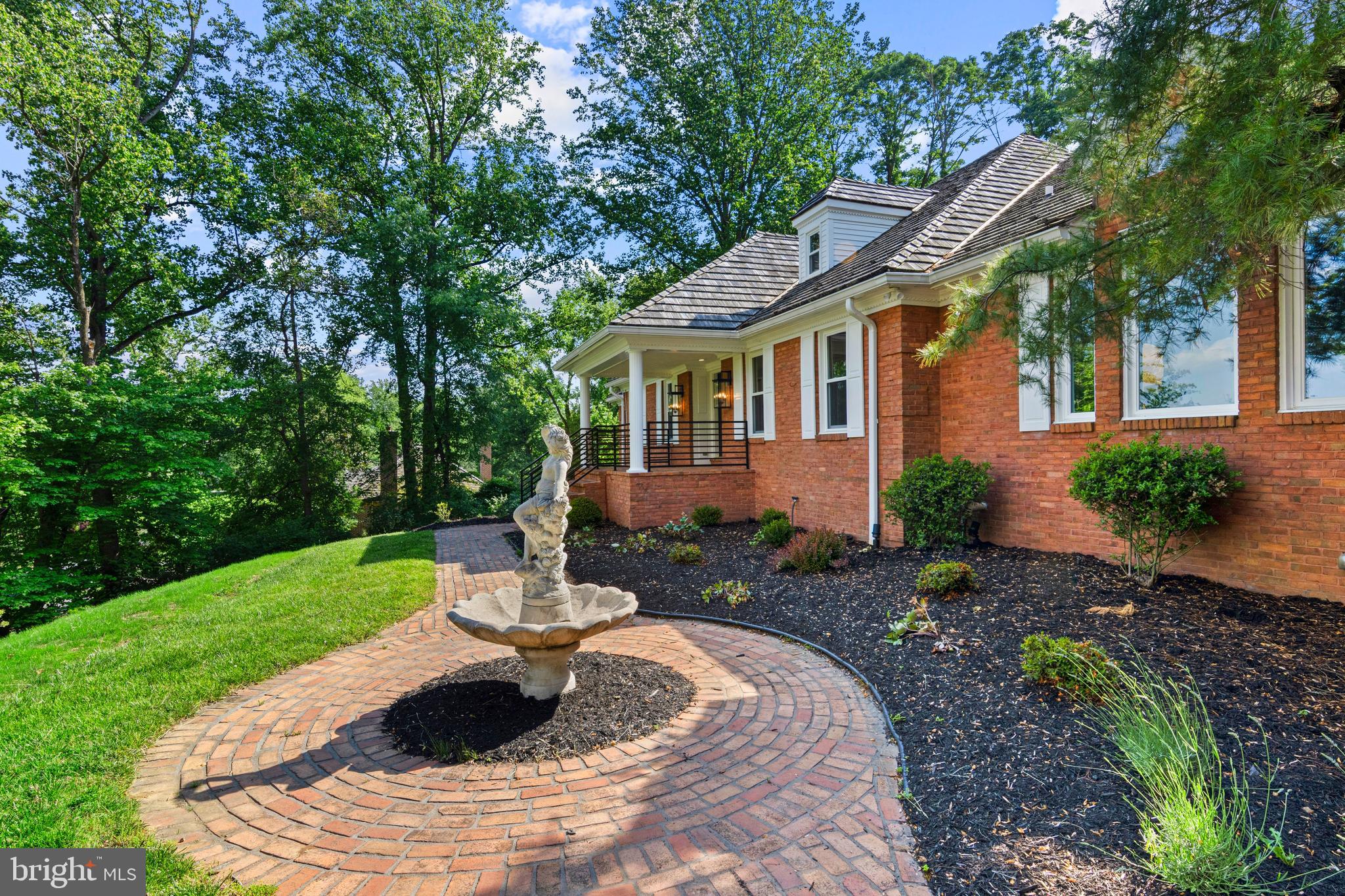 SPRINGTON POINTE - Residential