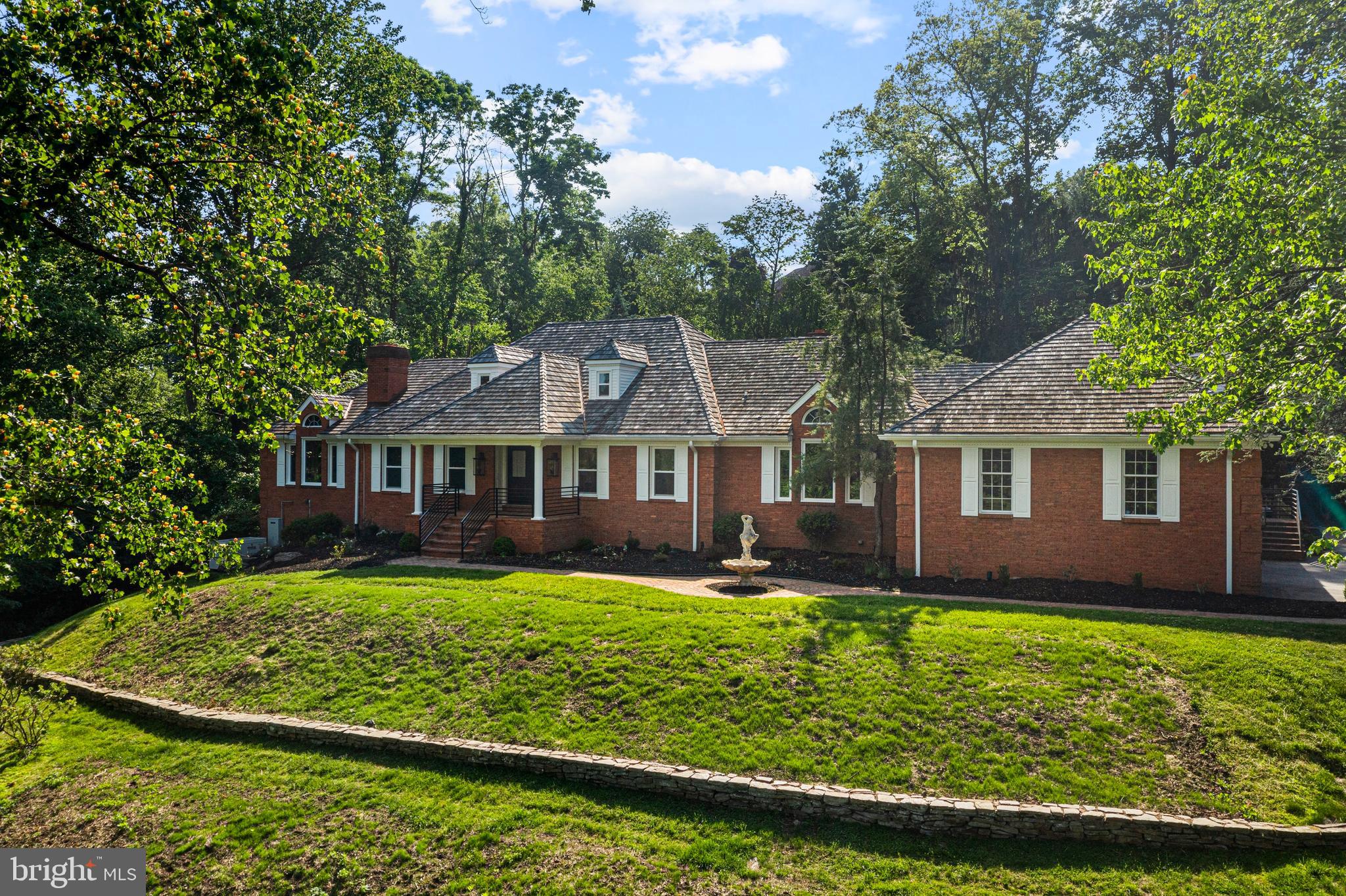 SPRINGTON POINTE - Residential