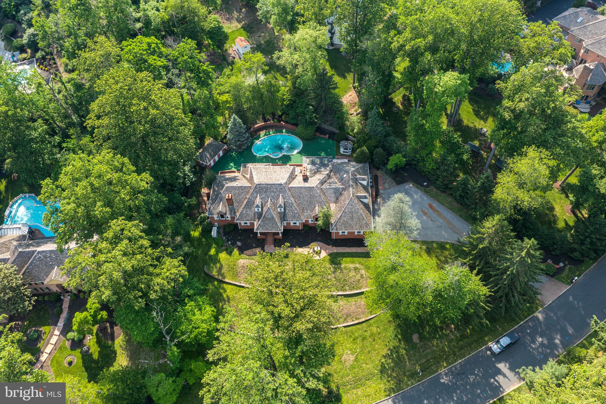 SPRINGTON POINTE - Residential