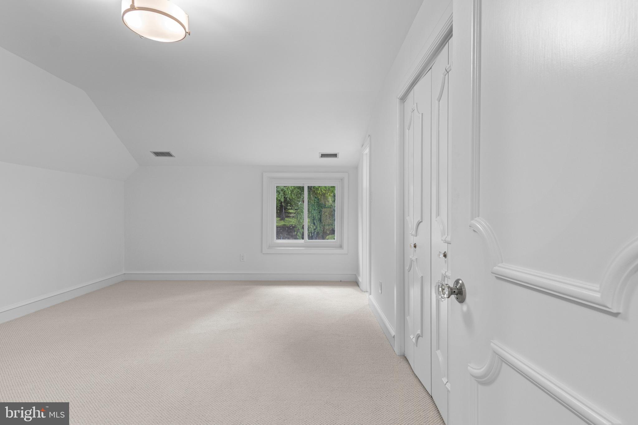 SPRINGTON POINTE - Residential