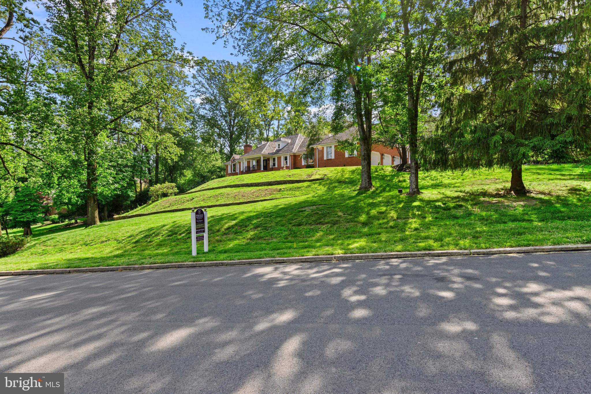 SPRINGTON POINTE - Residential