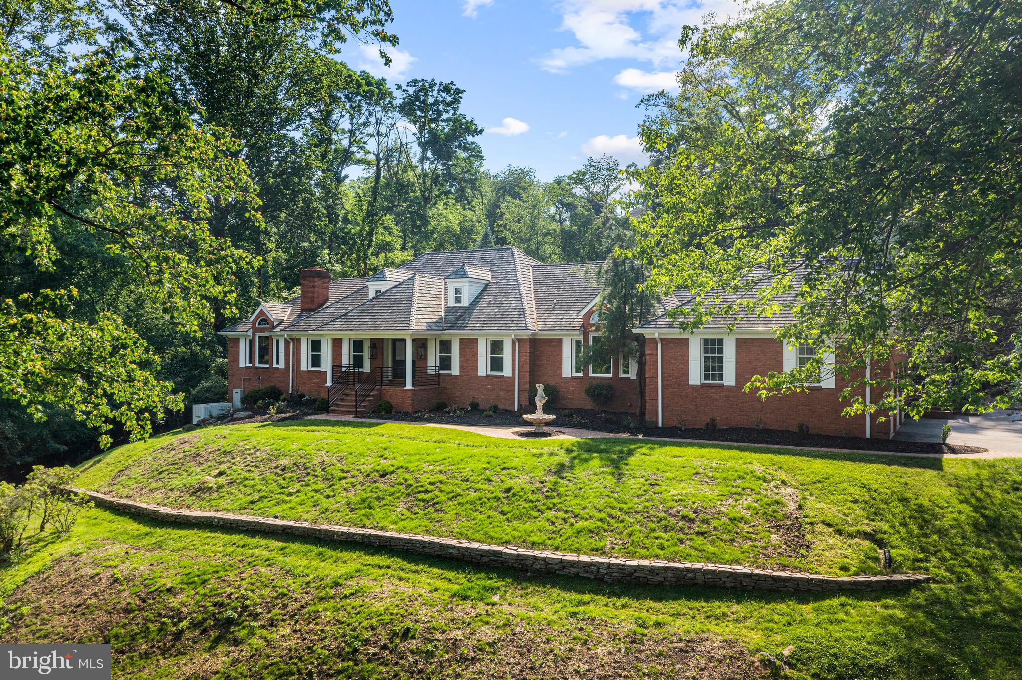 SPRINGTON POINTE - Residential