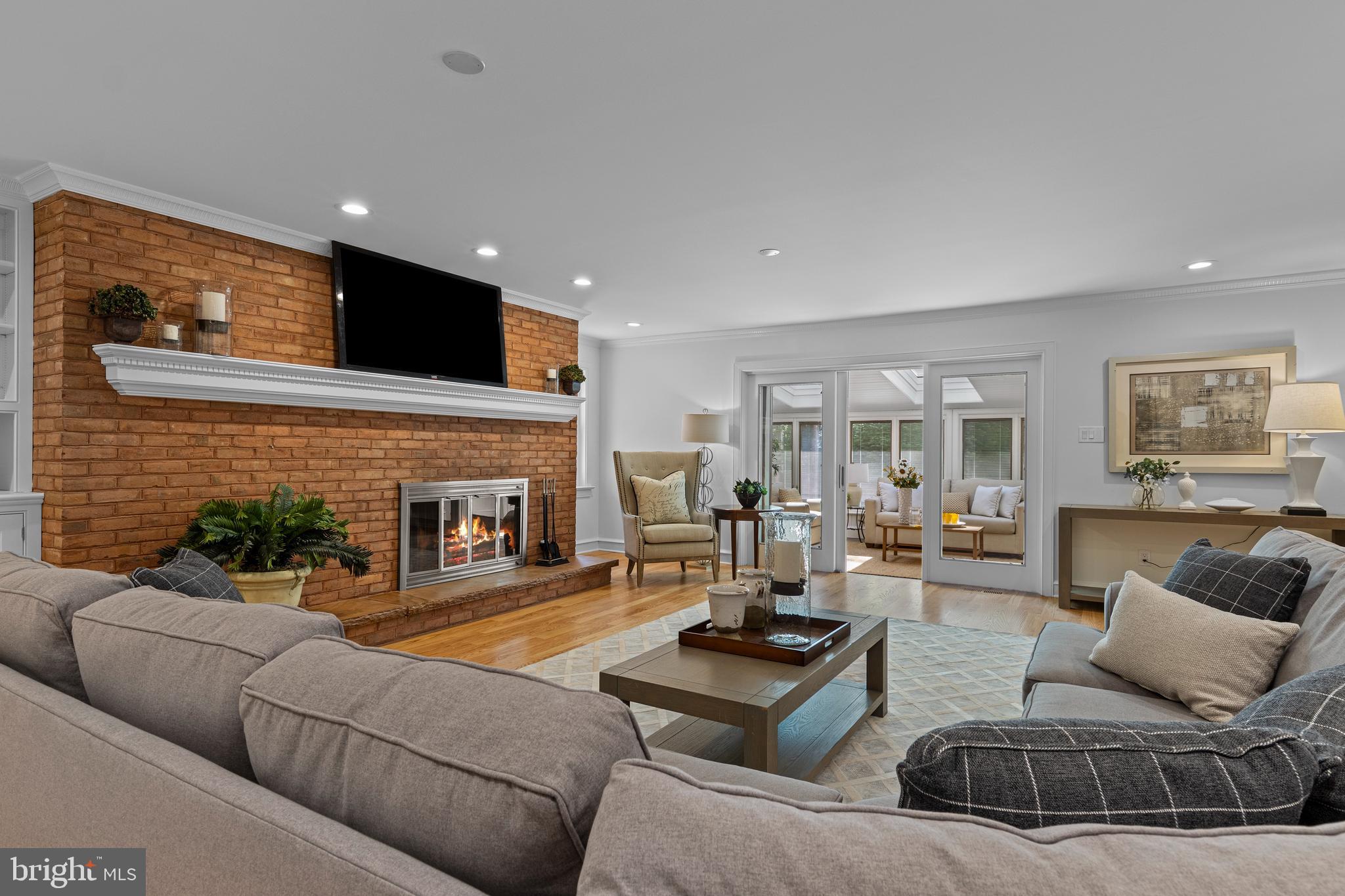 SPRINGTON POINTE - Residential