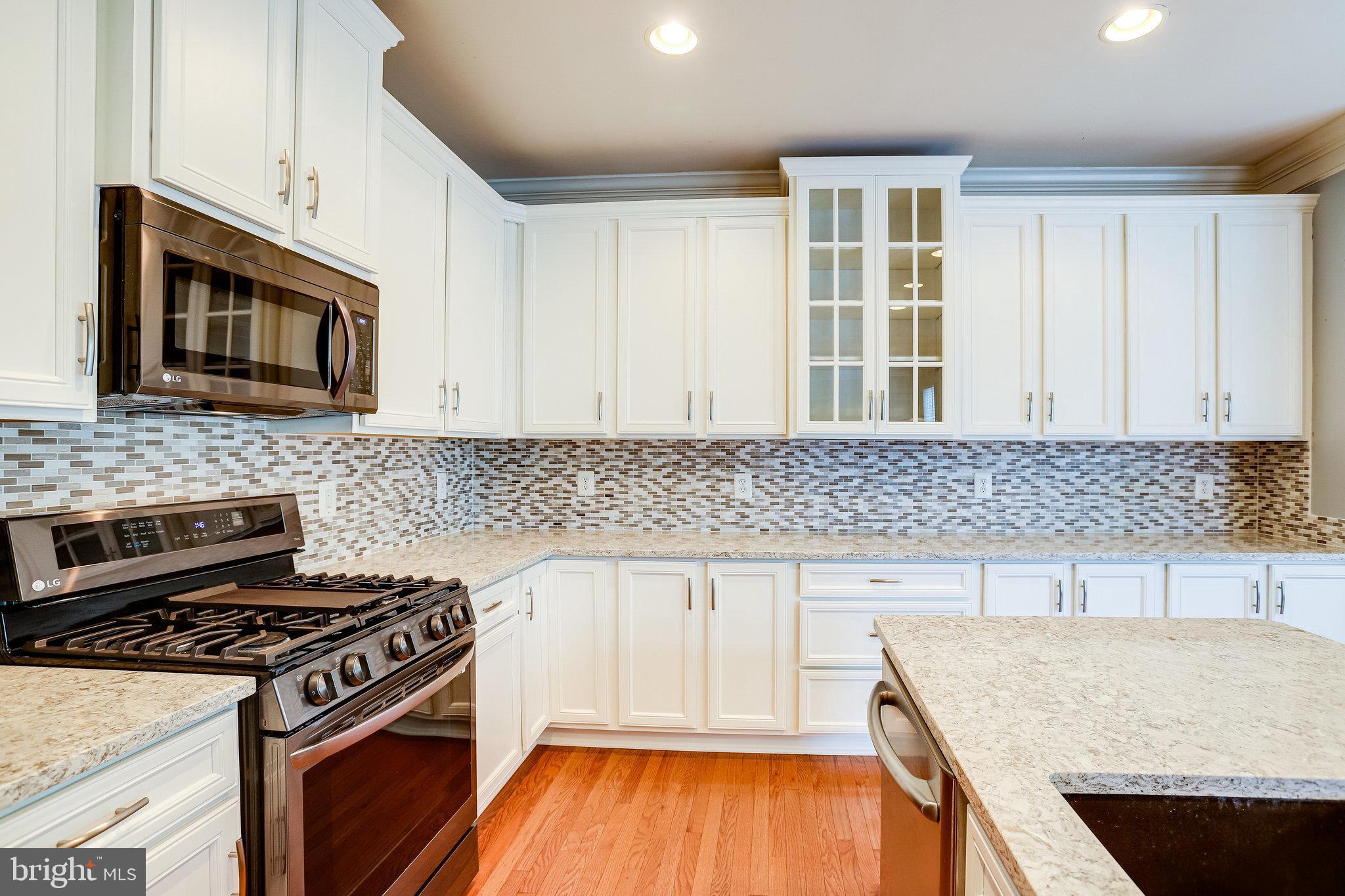 PEMBROOKE - Residential Lease