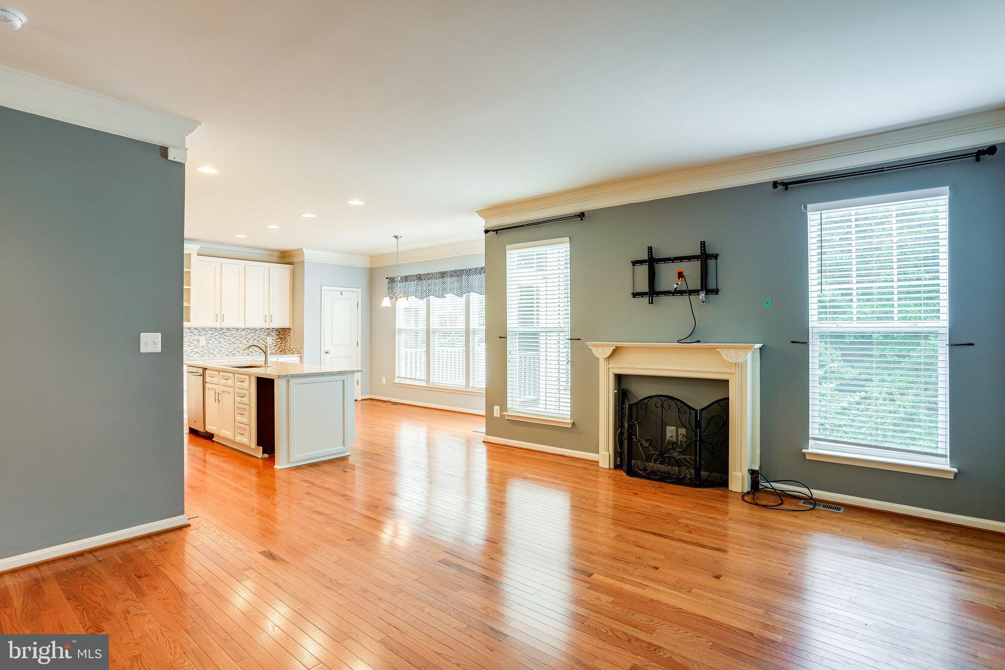 PEMBROOKE - Residential Lease