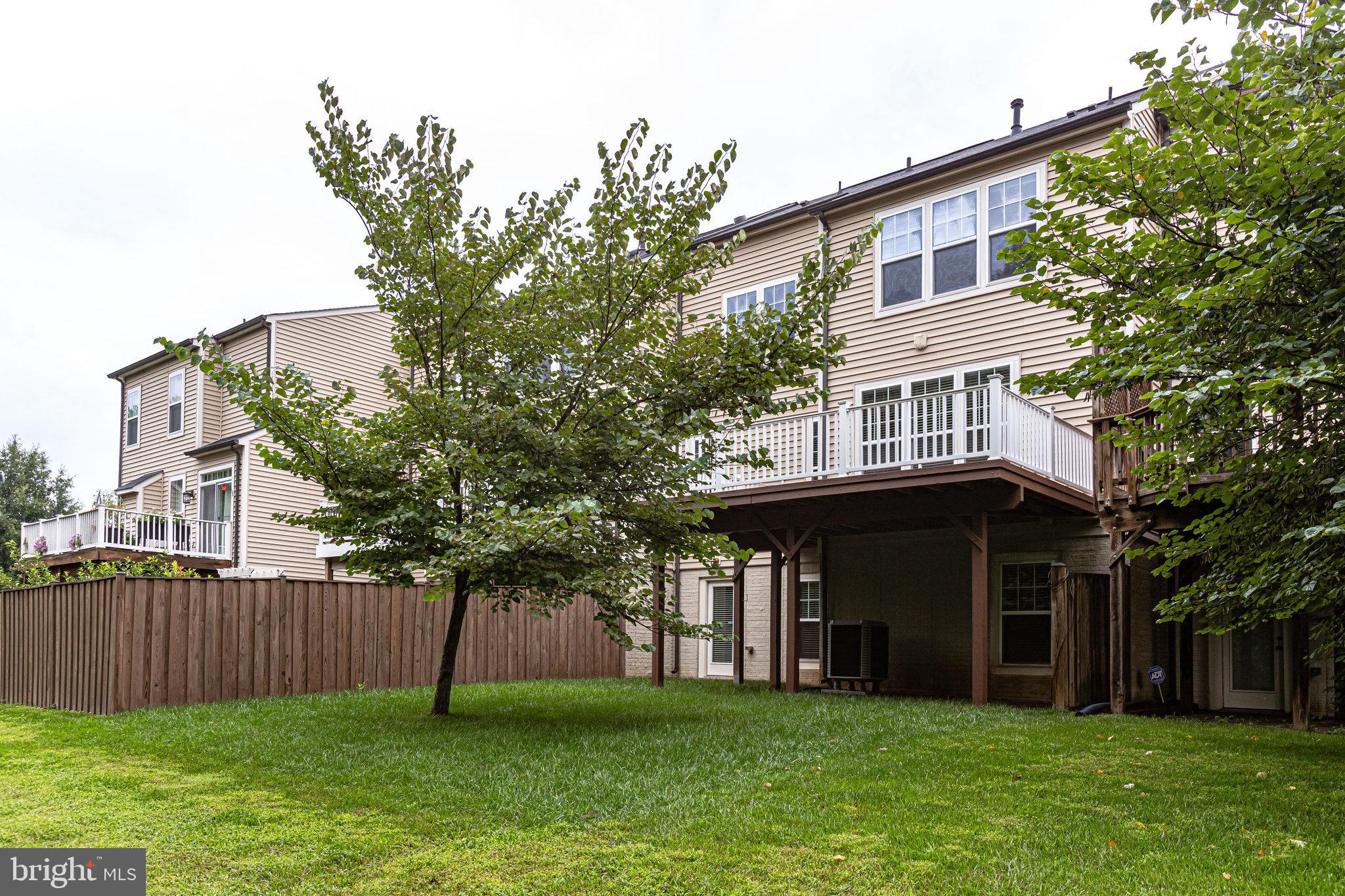 PEMBROOKE - Residential Lease