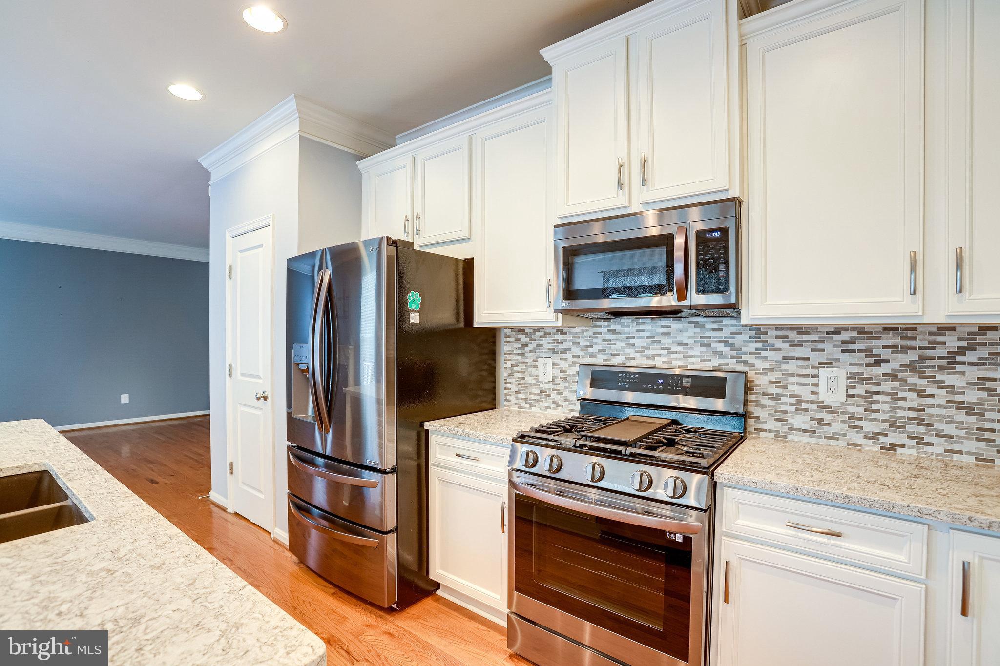 PEMBROOKE - Residential Lease