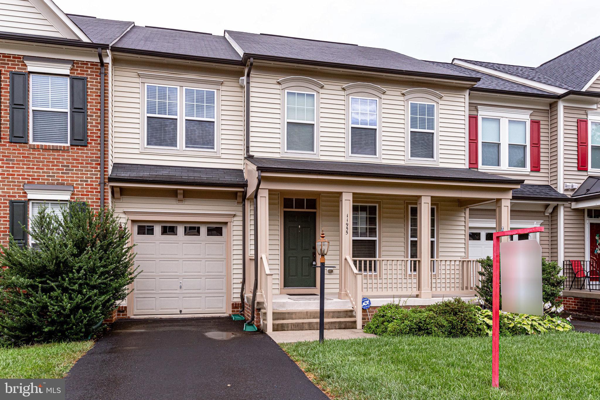 PEMBROOKE - Residential Lease