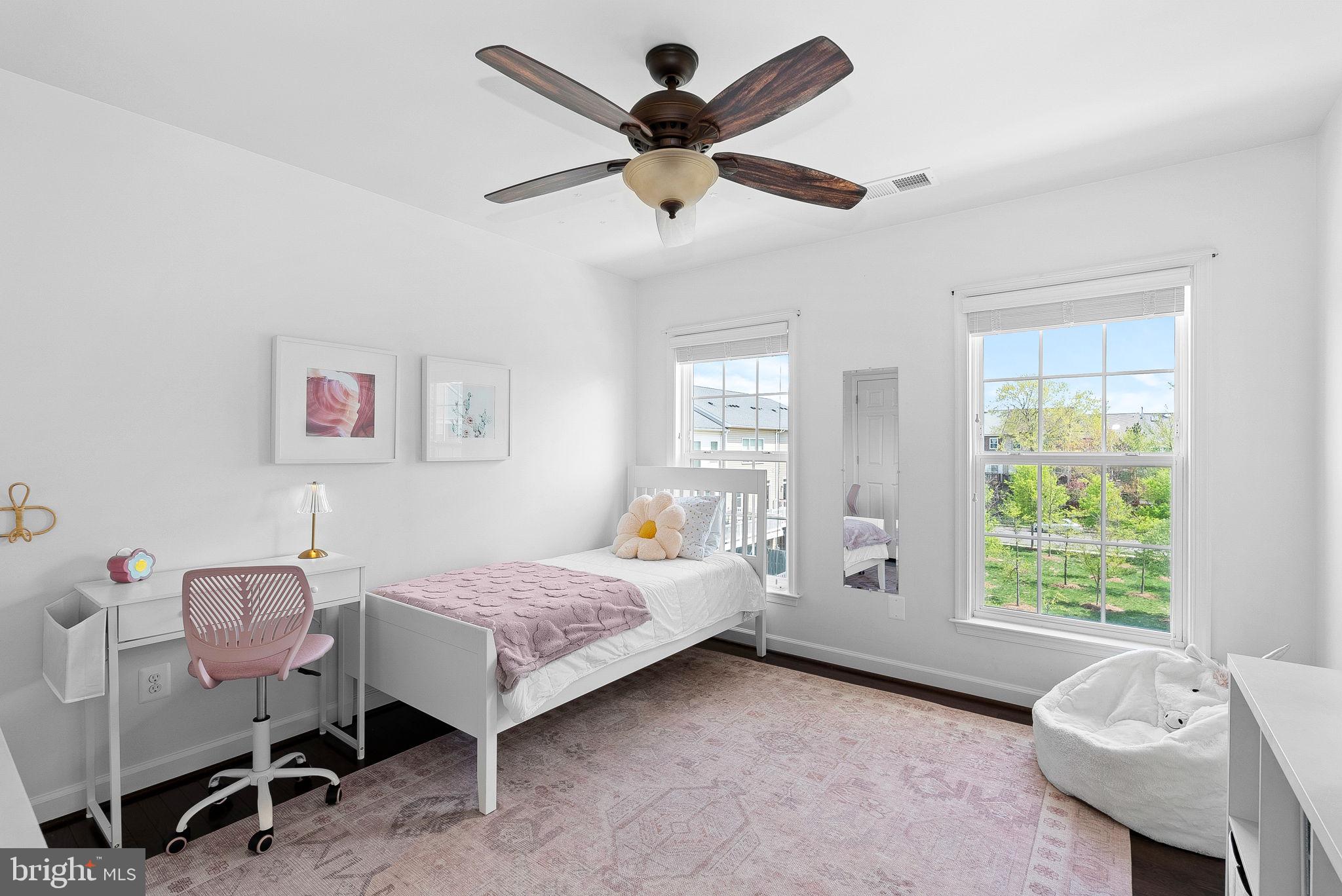 POTTERS GLEN - Residential Lease