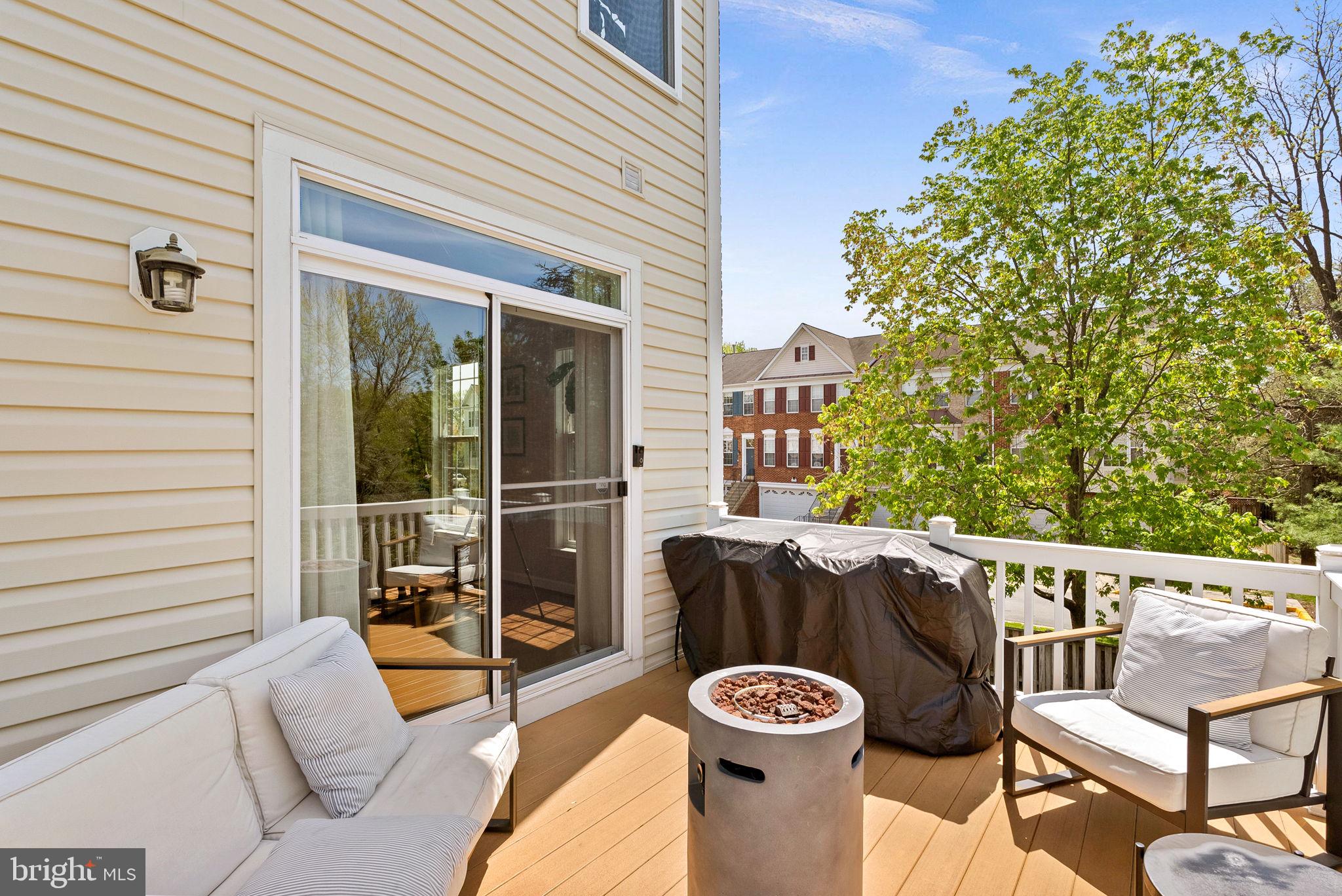 POTTERS GLEN - Residential Lease