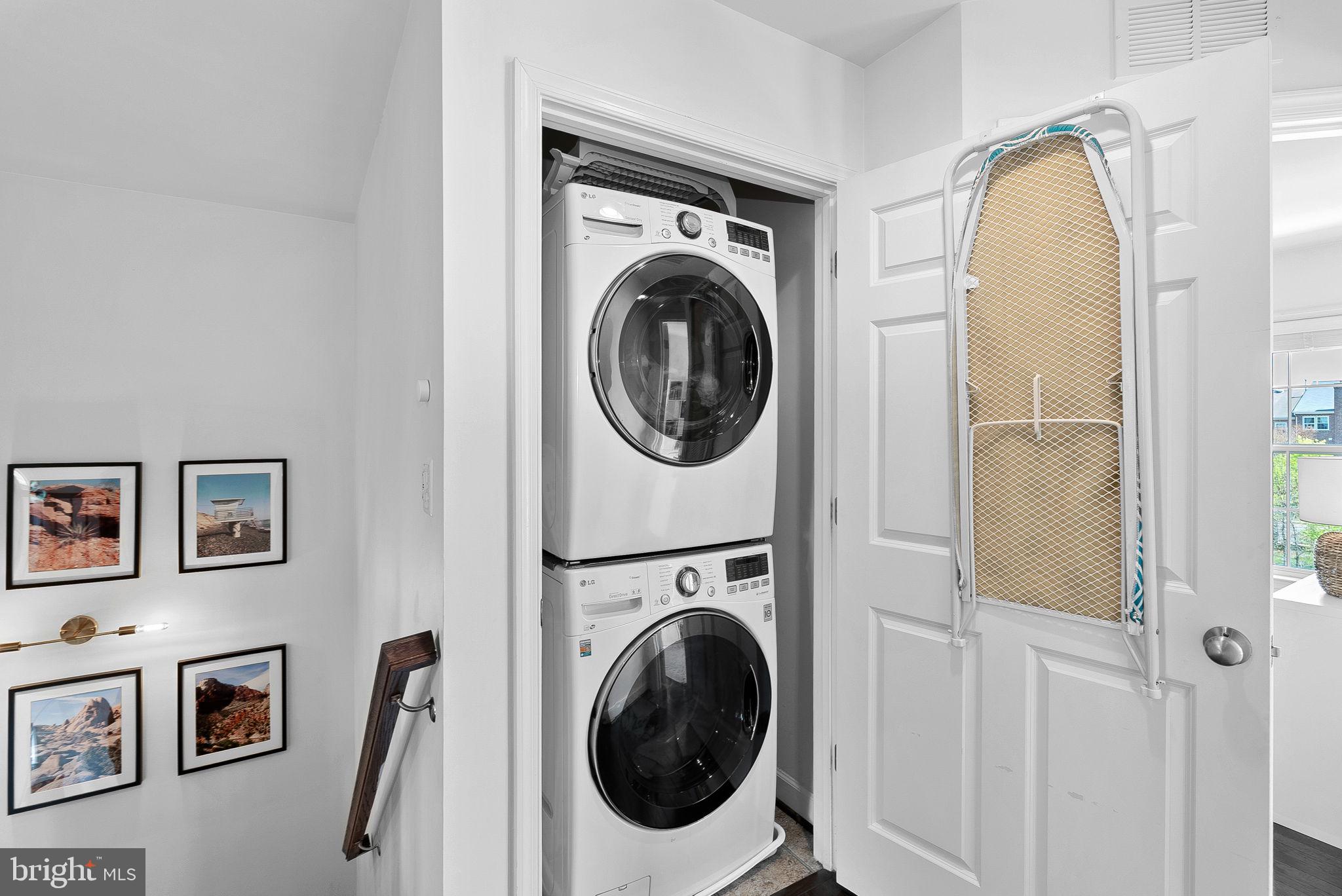 POTTERS GLEN - Residential Lease