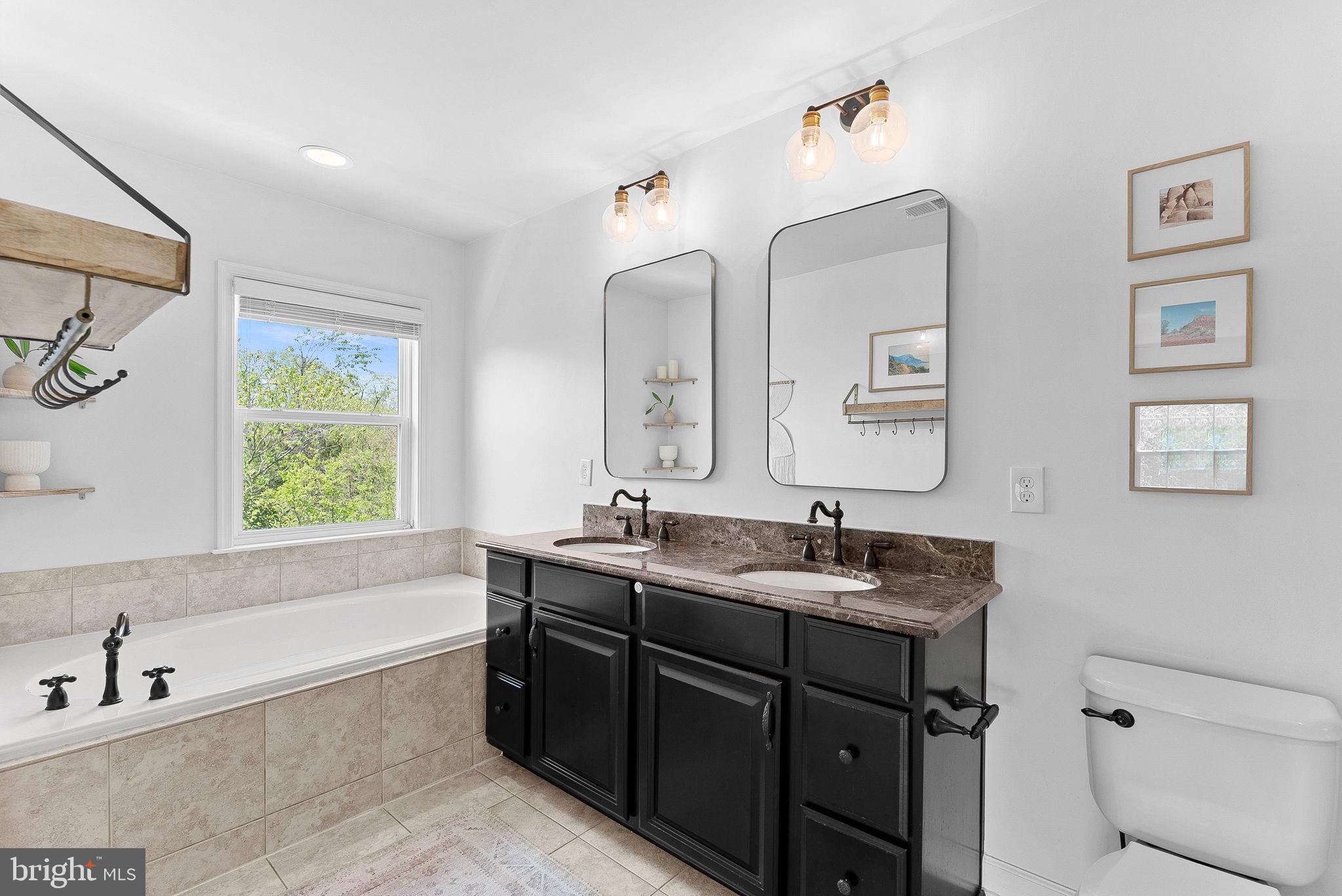 POTTERS GLEN - Residential Lease