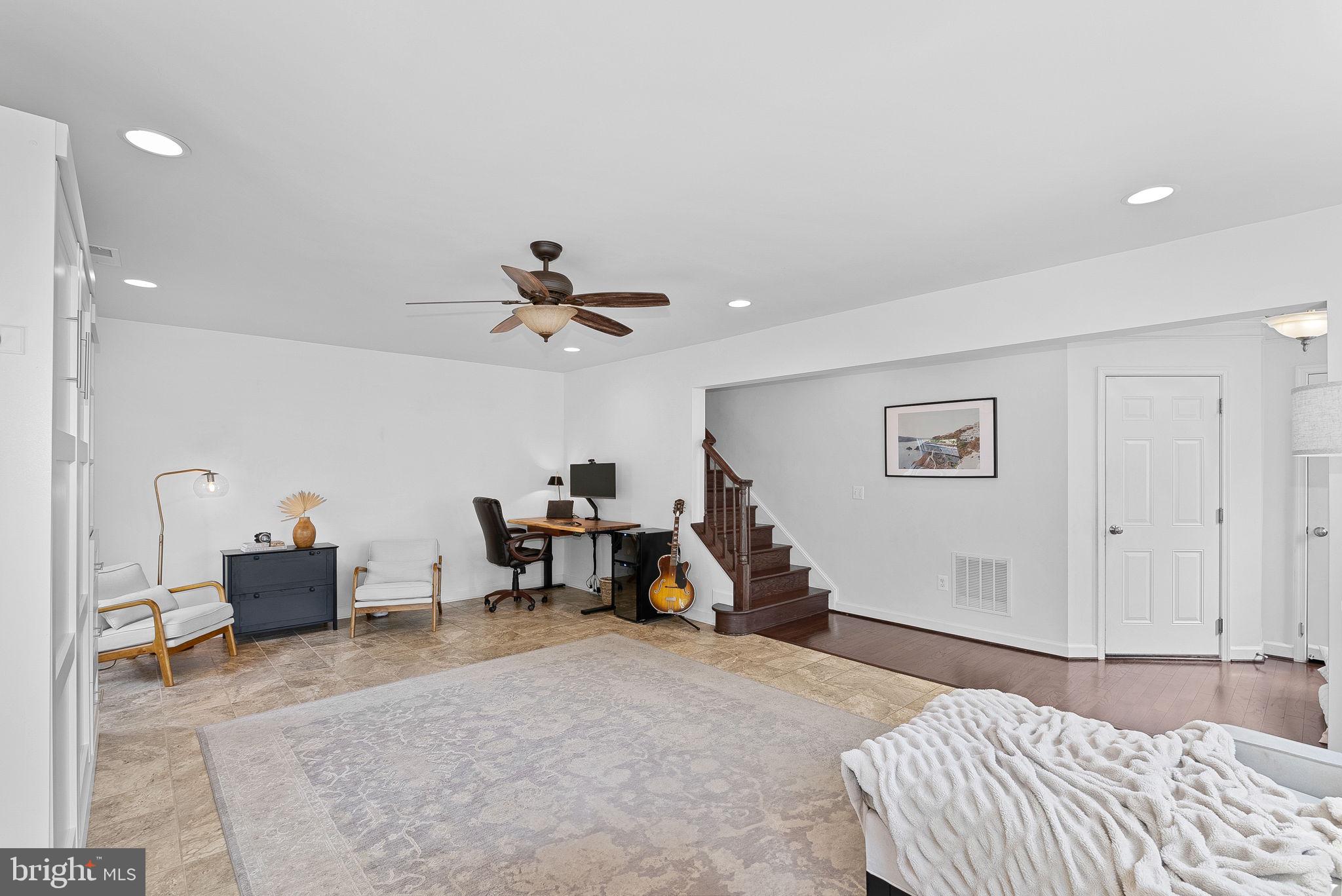 POTTERS GLEN - Residential Lease