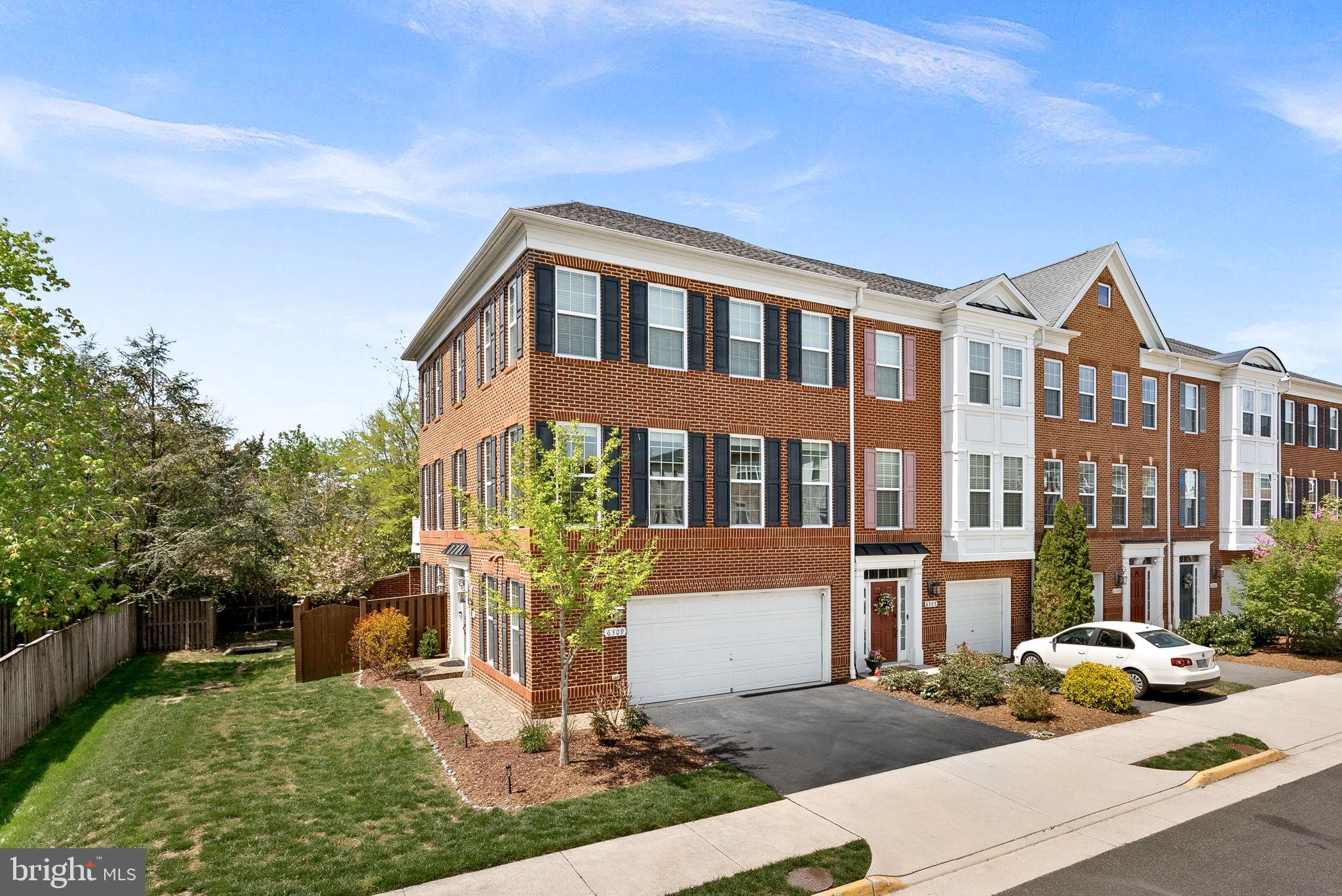 POTTERS GLEN - Residential Lease