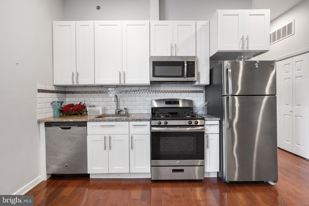 Photo of 511 South Street #2, PHILADELPHIA, PA 19147 (MLS # PAPH2571190)