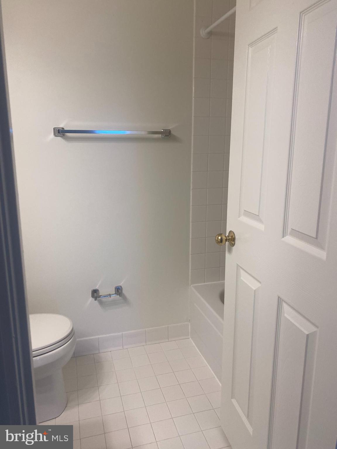 CHARLESTON CONDO - Residential Lease