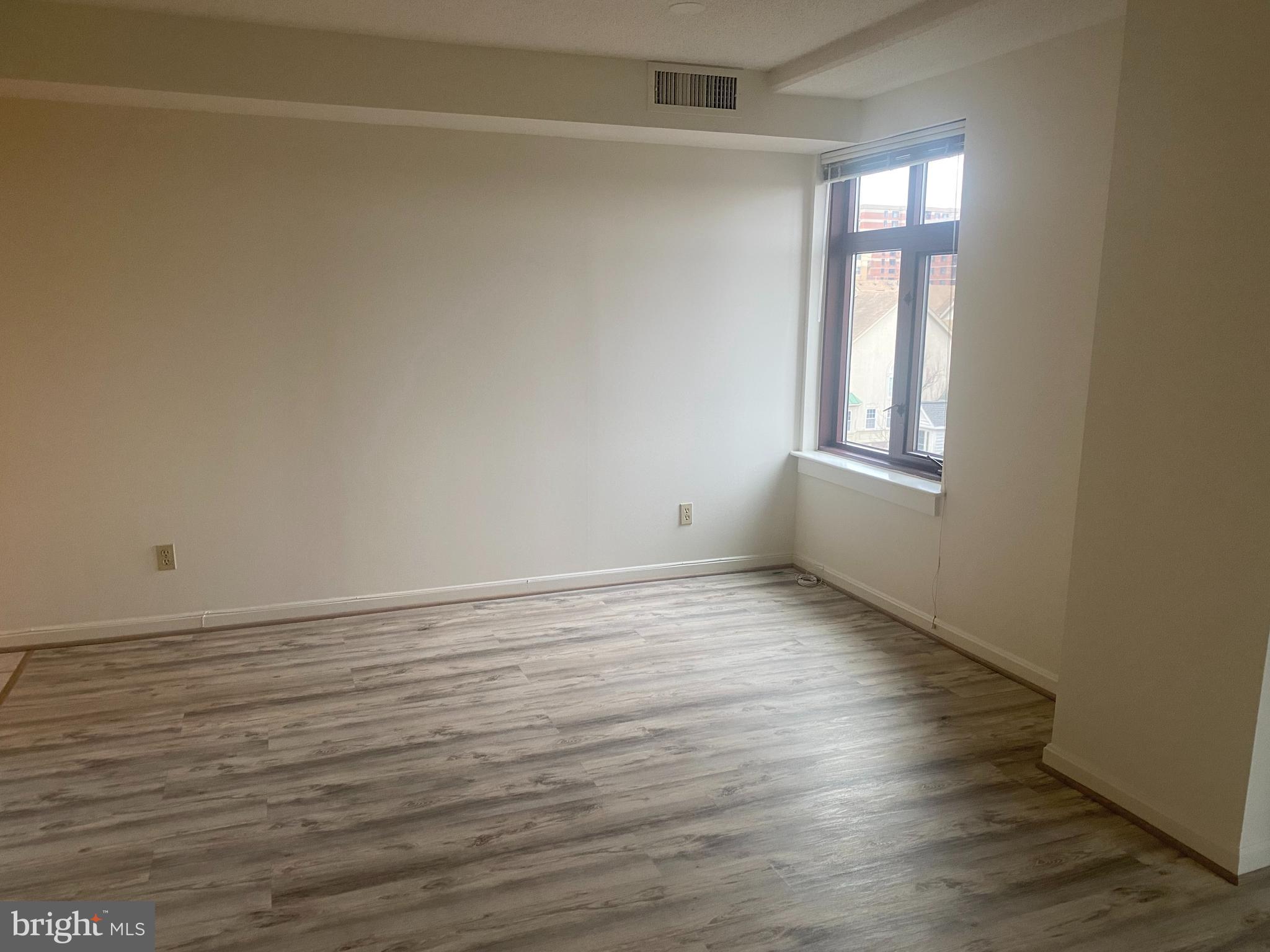 CHARLESTON CONDO - Residential Lease