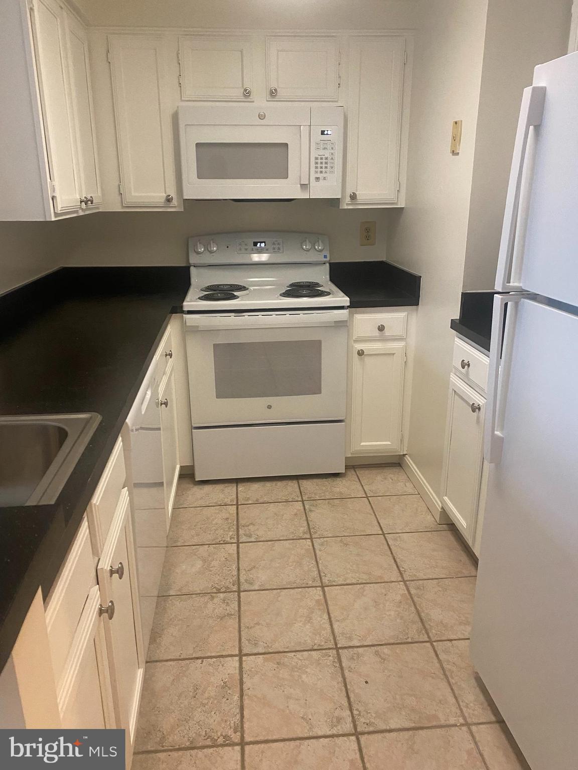 CHARLESTON CONDO - Residential Lease