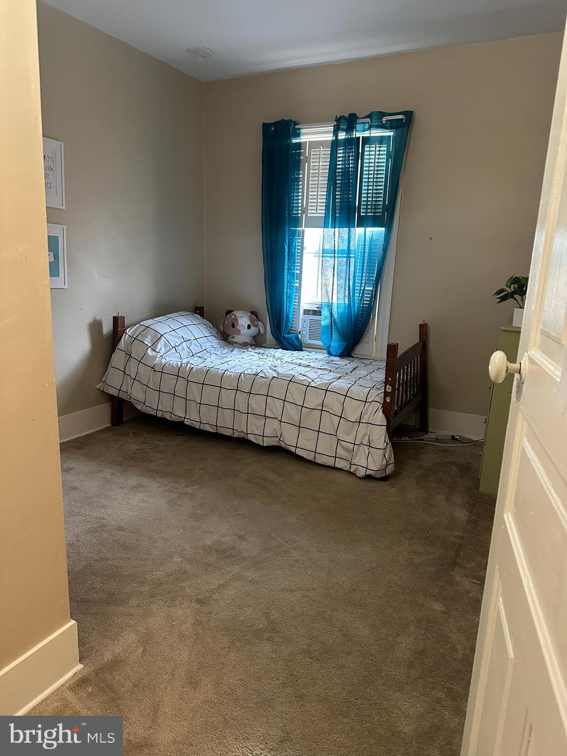 NEWPORT - Residential