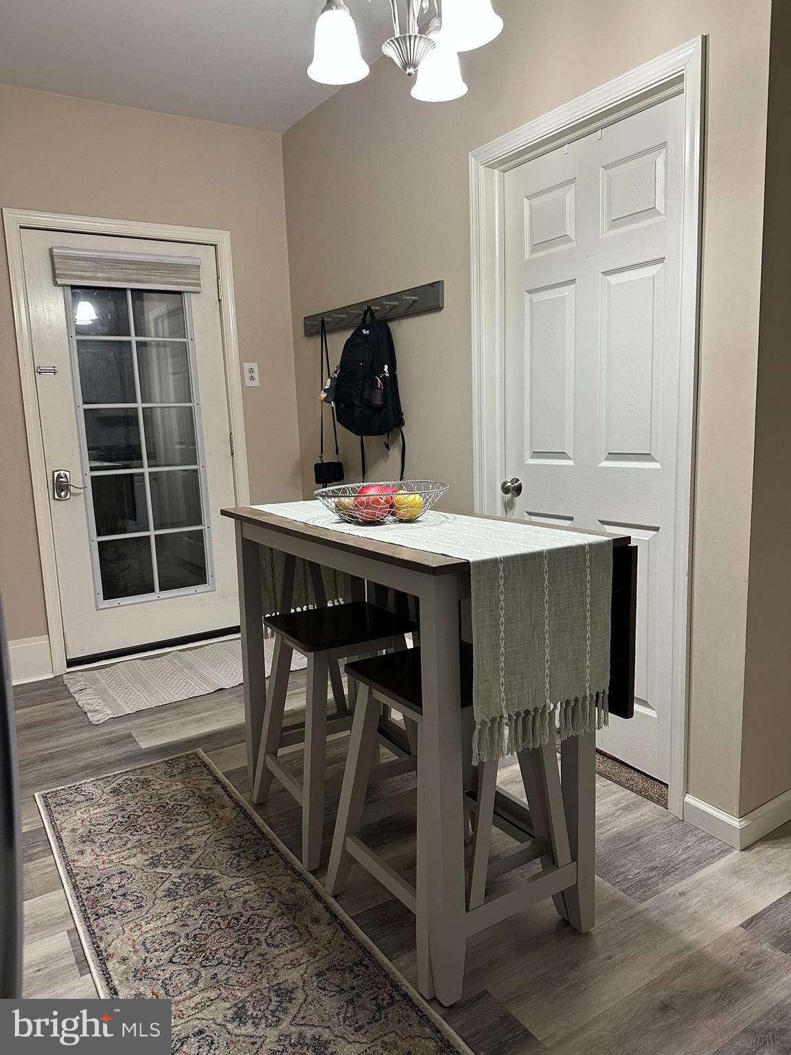 NEWPORT - Residential