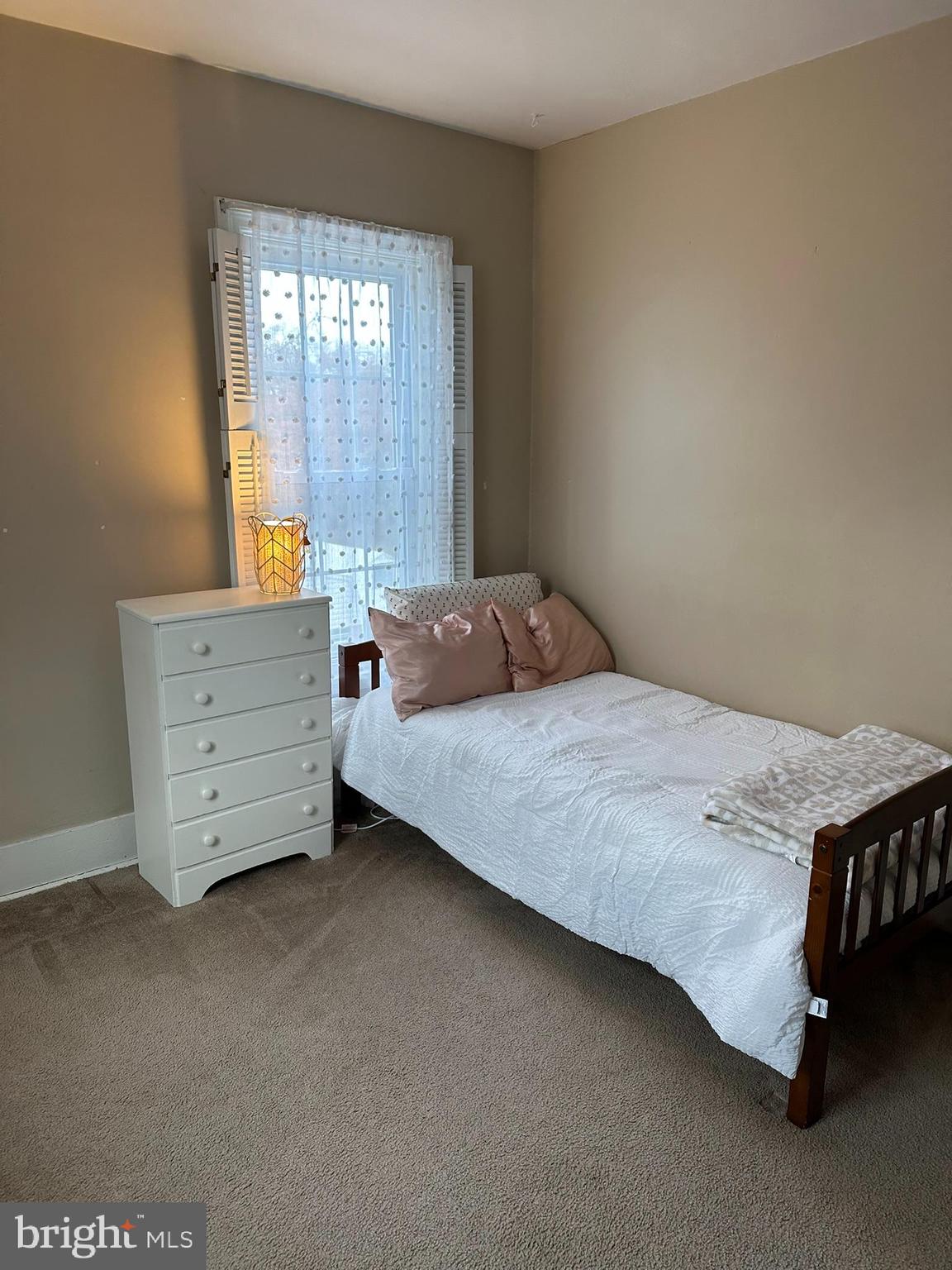 NEWPORT - Residential