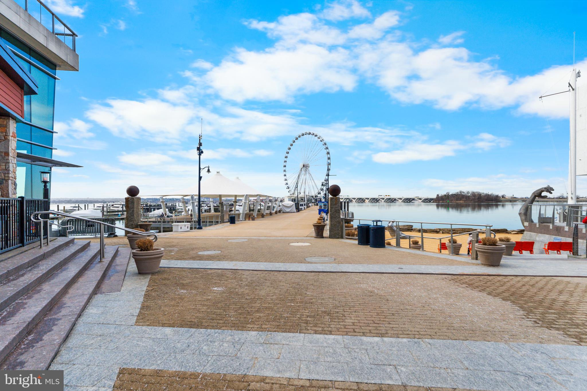 NATIONAL HARBOR - Residential