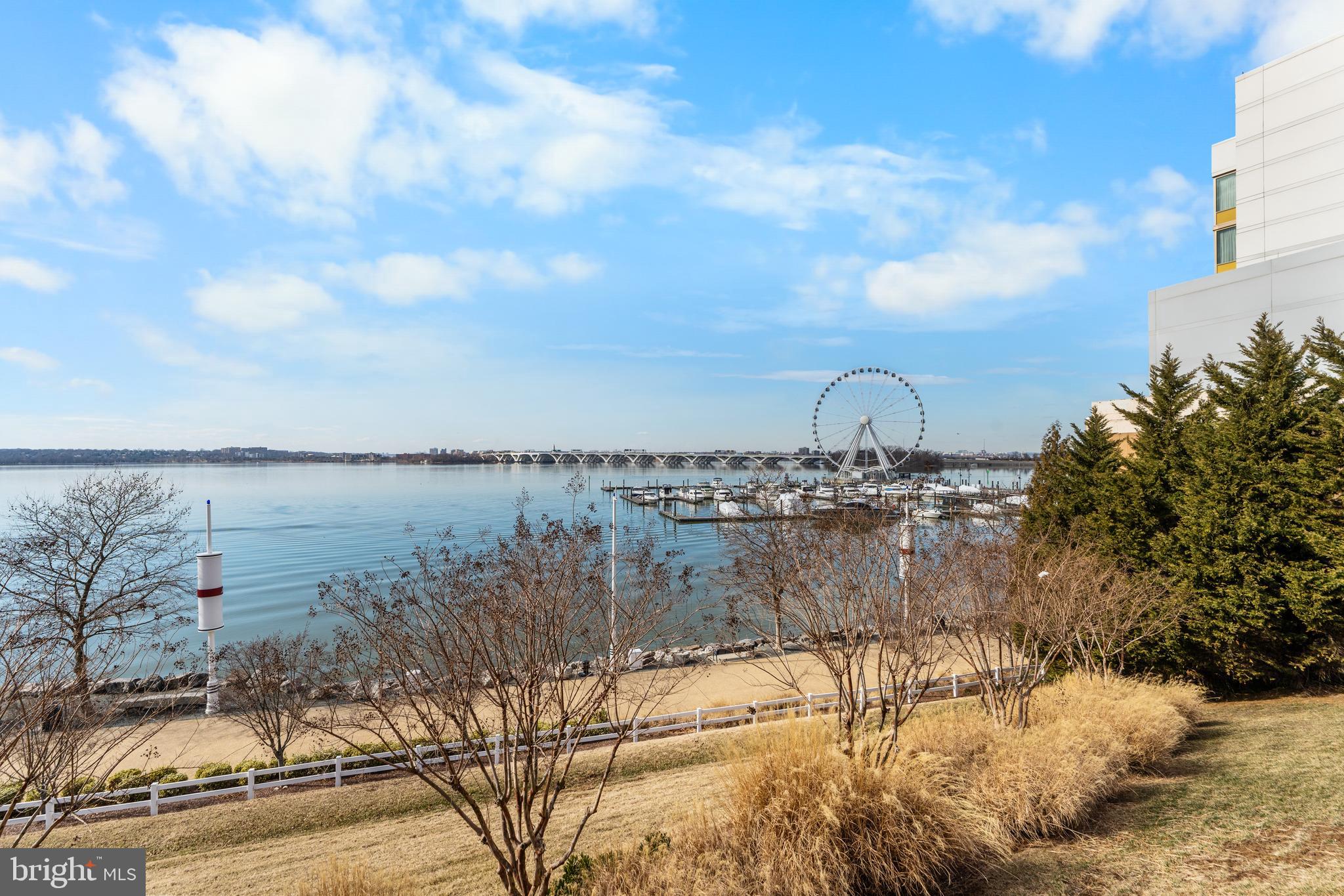 NATIONAL HARBOR - Residential