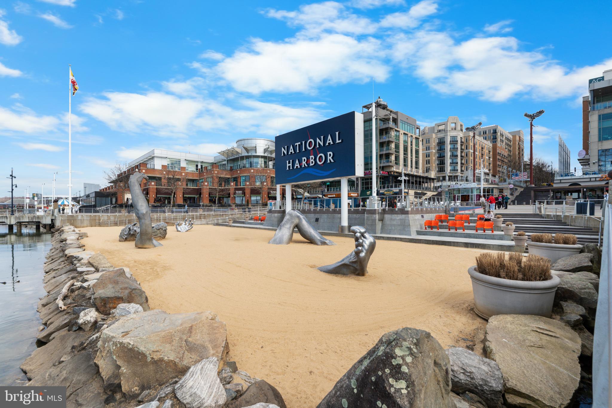 NATIONAL HARBOR - Residential