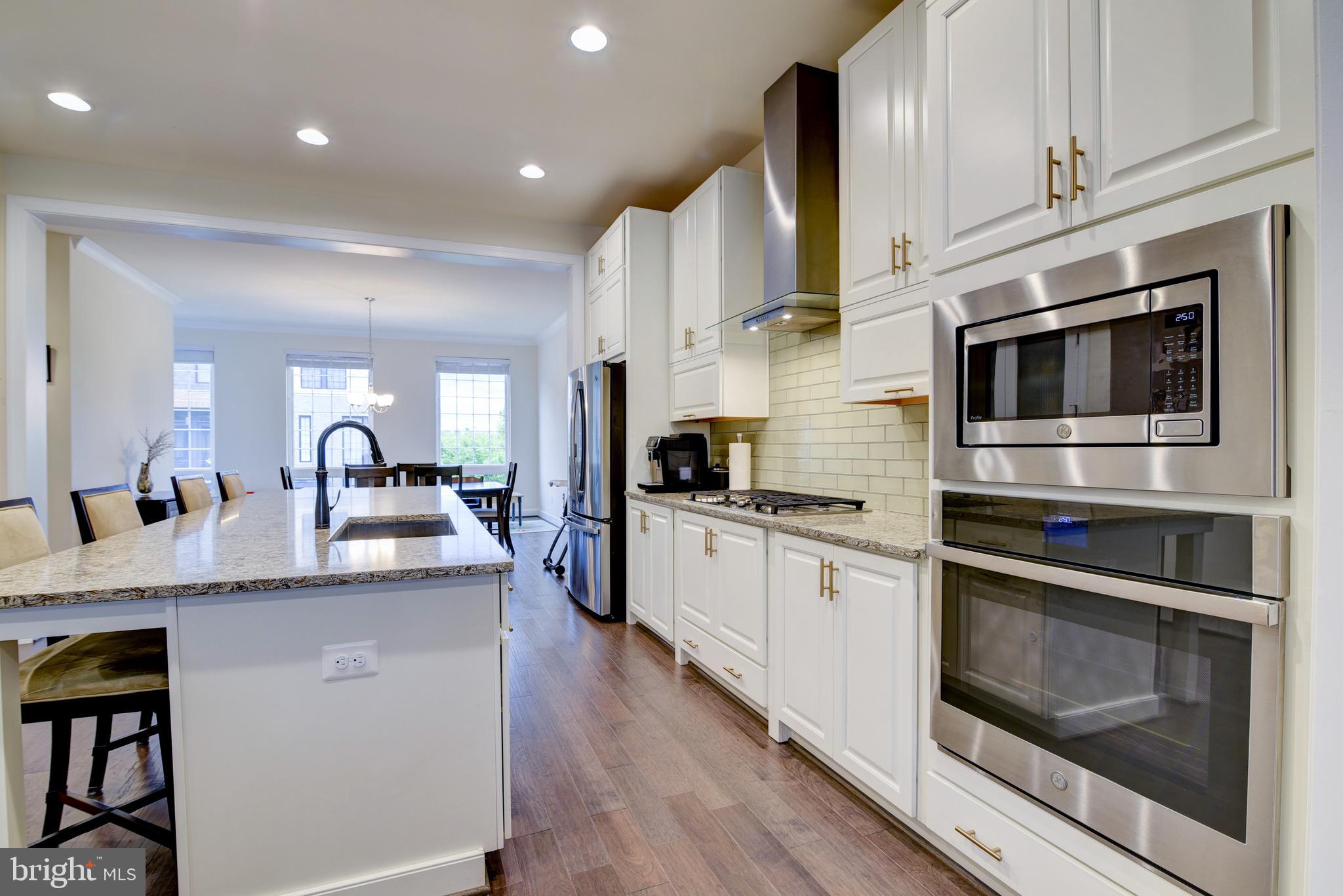 BRAMBLETON TOWN CENTER - Residential