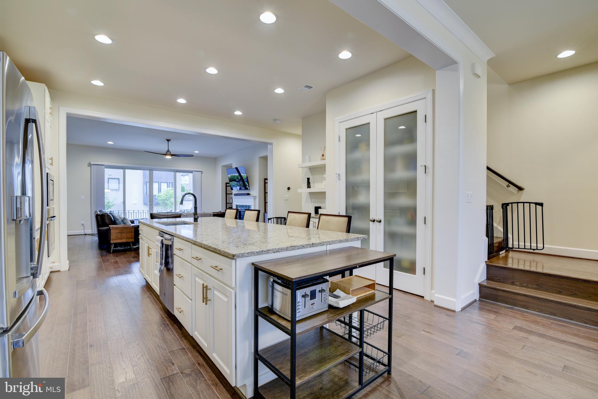 BRAMBLETON TOWN CENTER - Residential