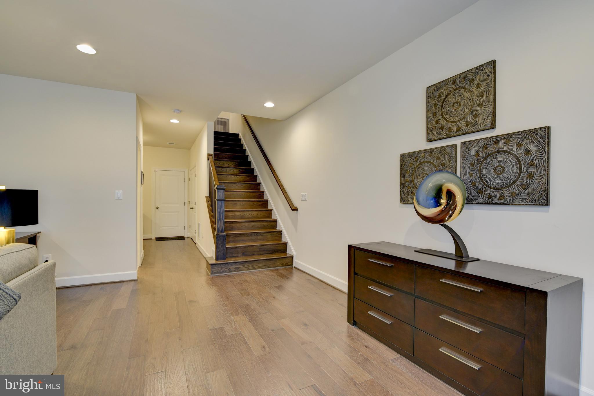 BRAMBLETON TOWN CENTER - Residential