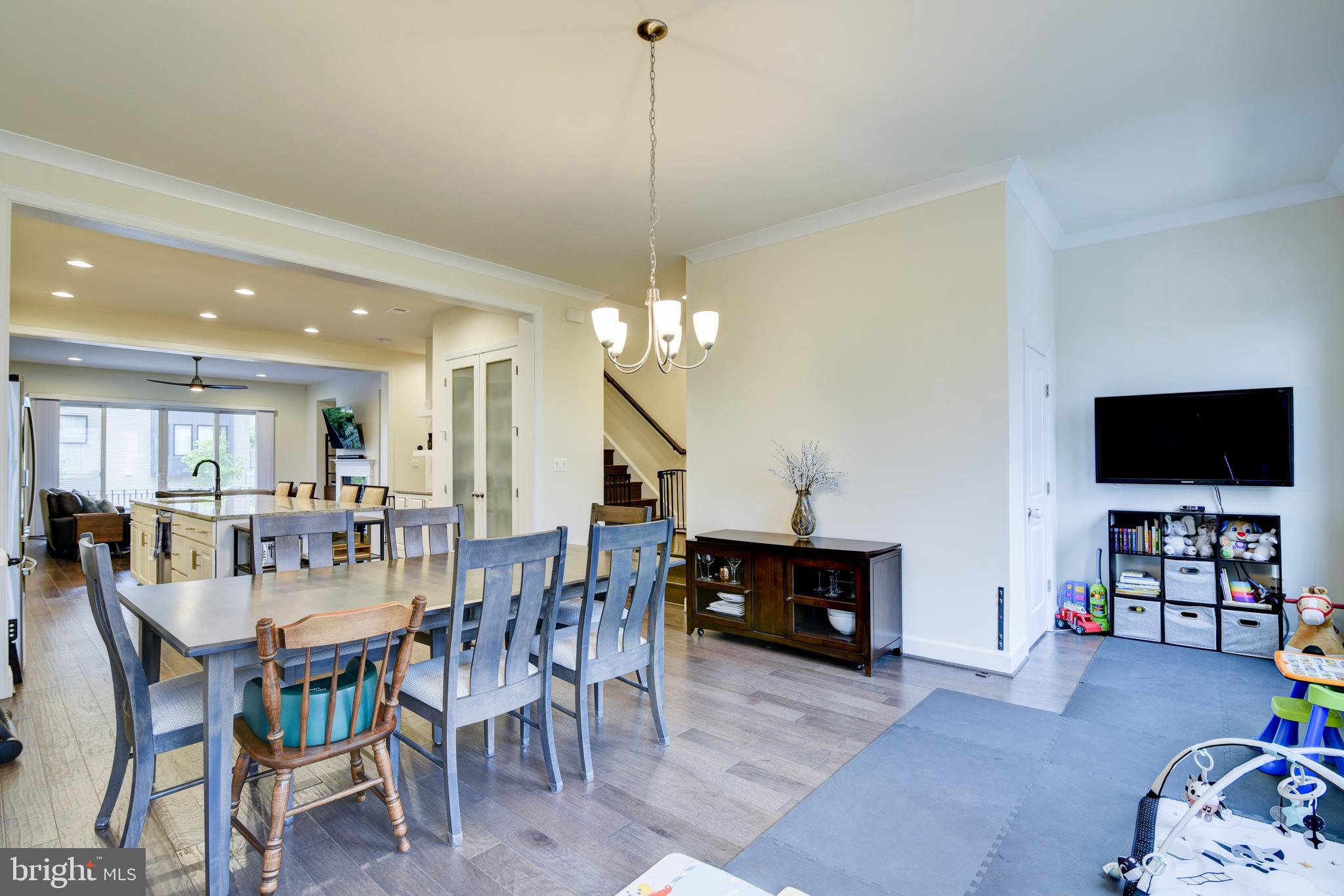 BRAMBLETON TOWN CENTER - Residential