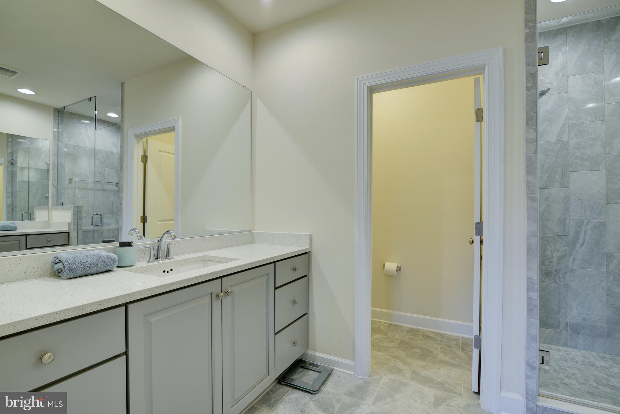 BRAMBLETON TOWN CENTER - Residential