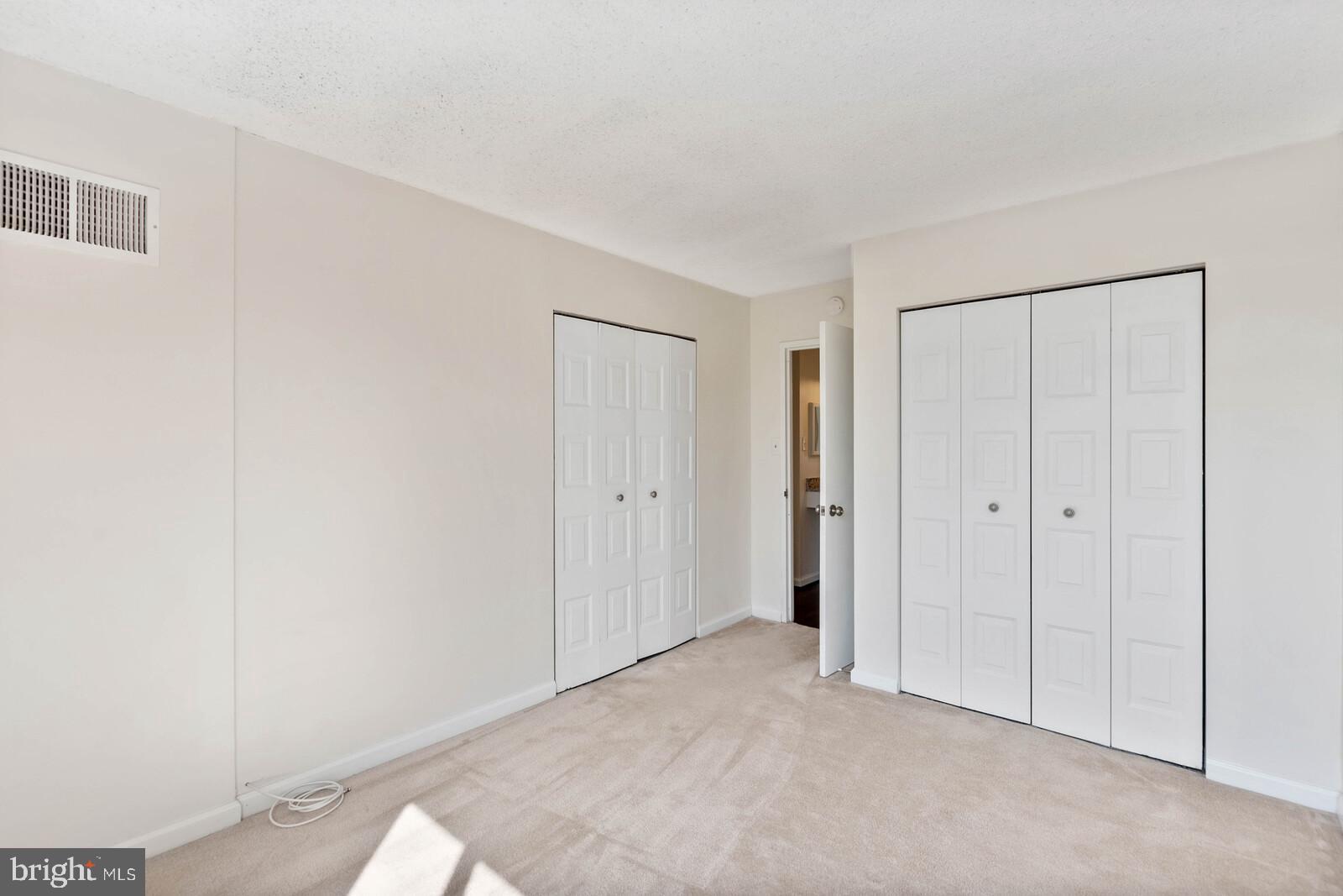 IDYLWOOD TOWERS - Residential