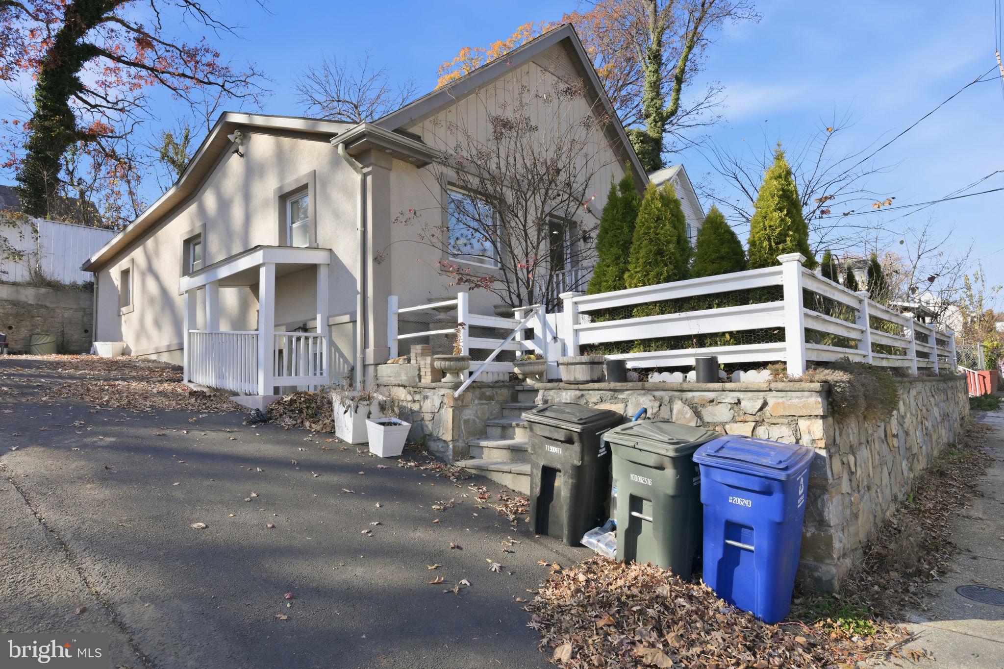 2022 S MONROE STREET S