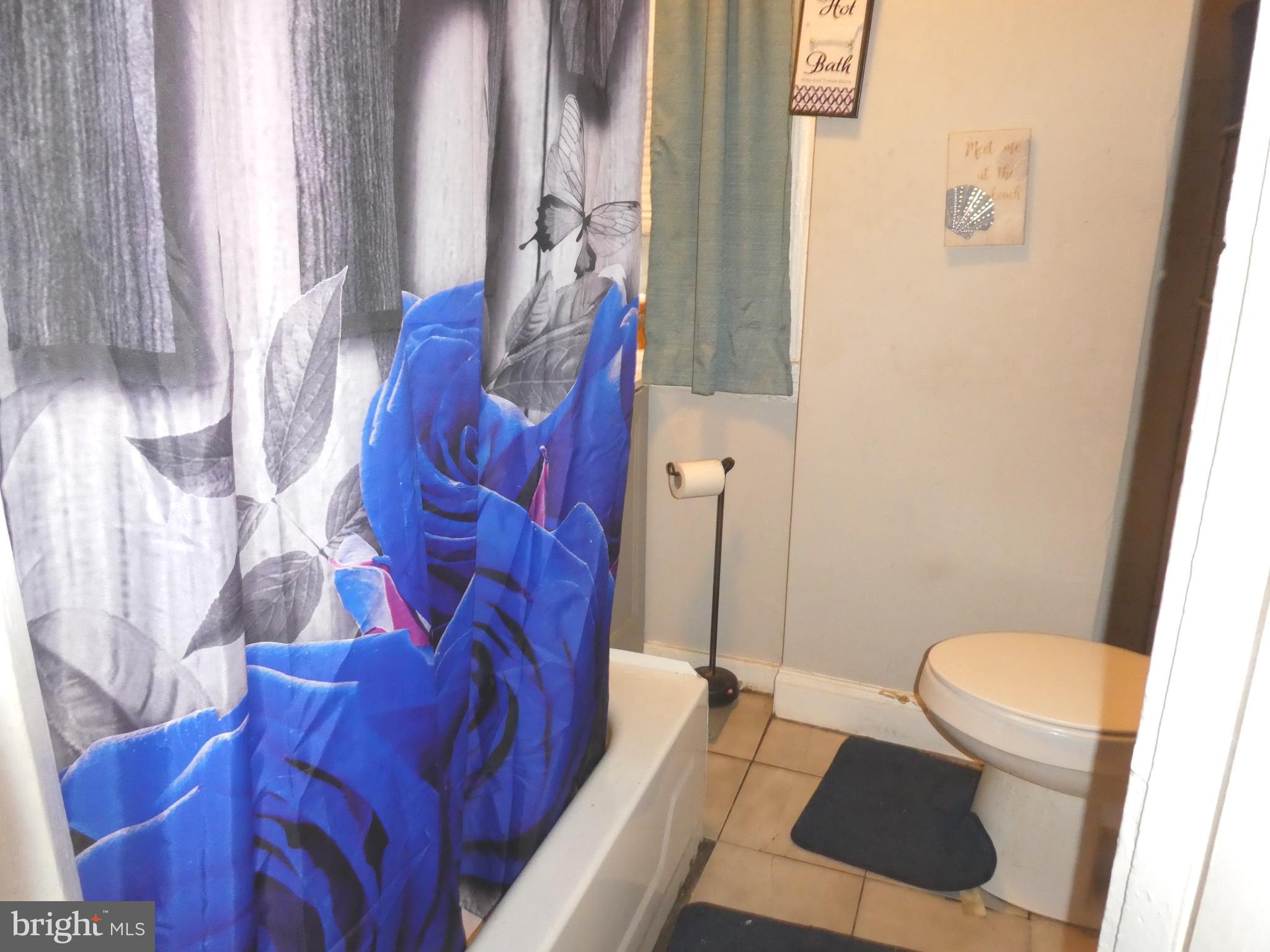 PHILADELPHIA (WEST) - Residential