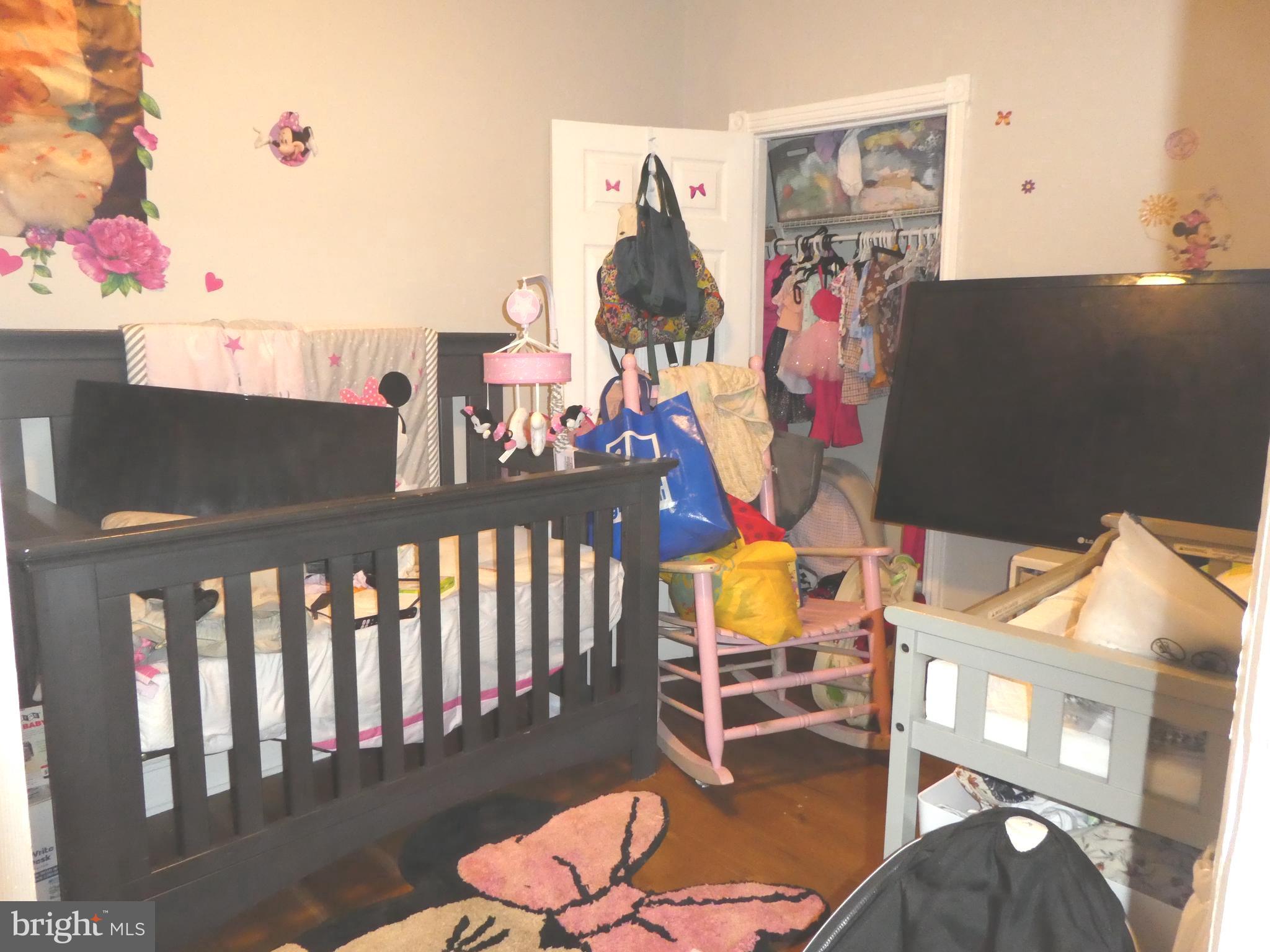 PHILADELPHIA (WEST) - Residential