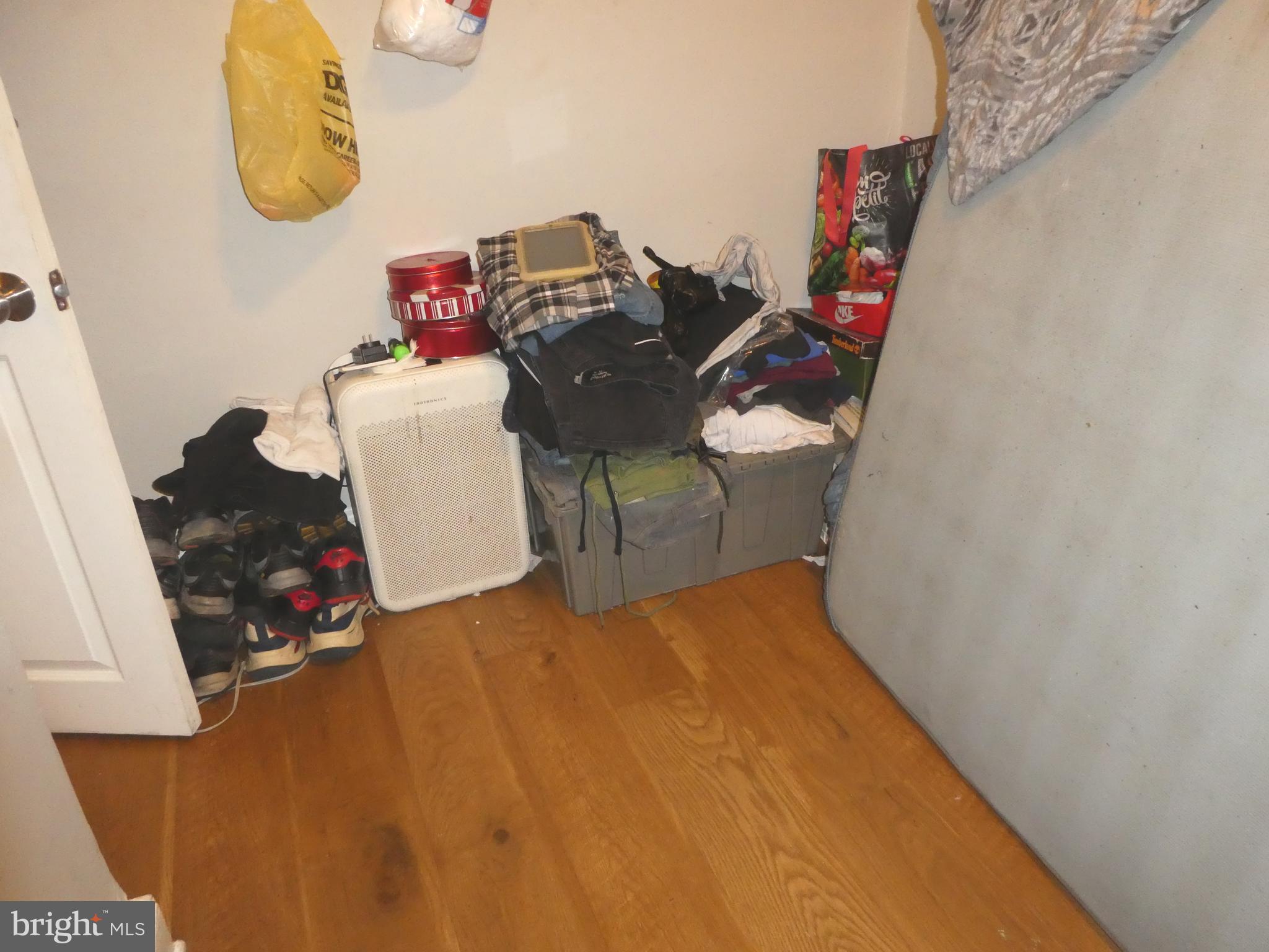 PHILADELPHIA (WEST) - Residential