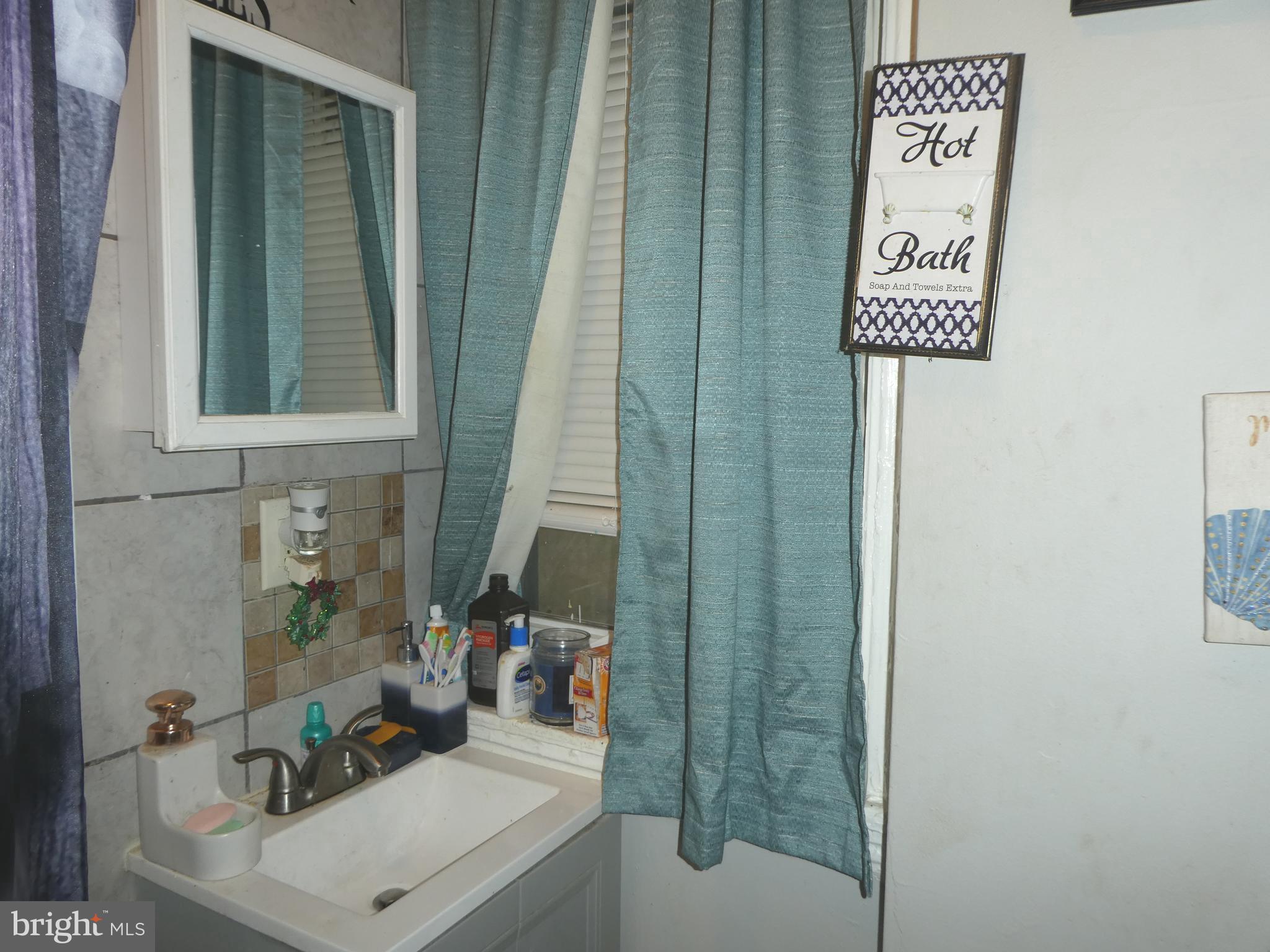 PHILADELPHIA (WEST) - Residential