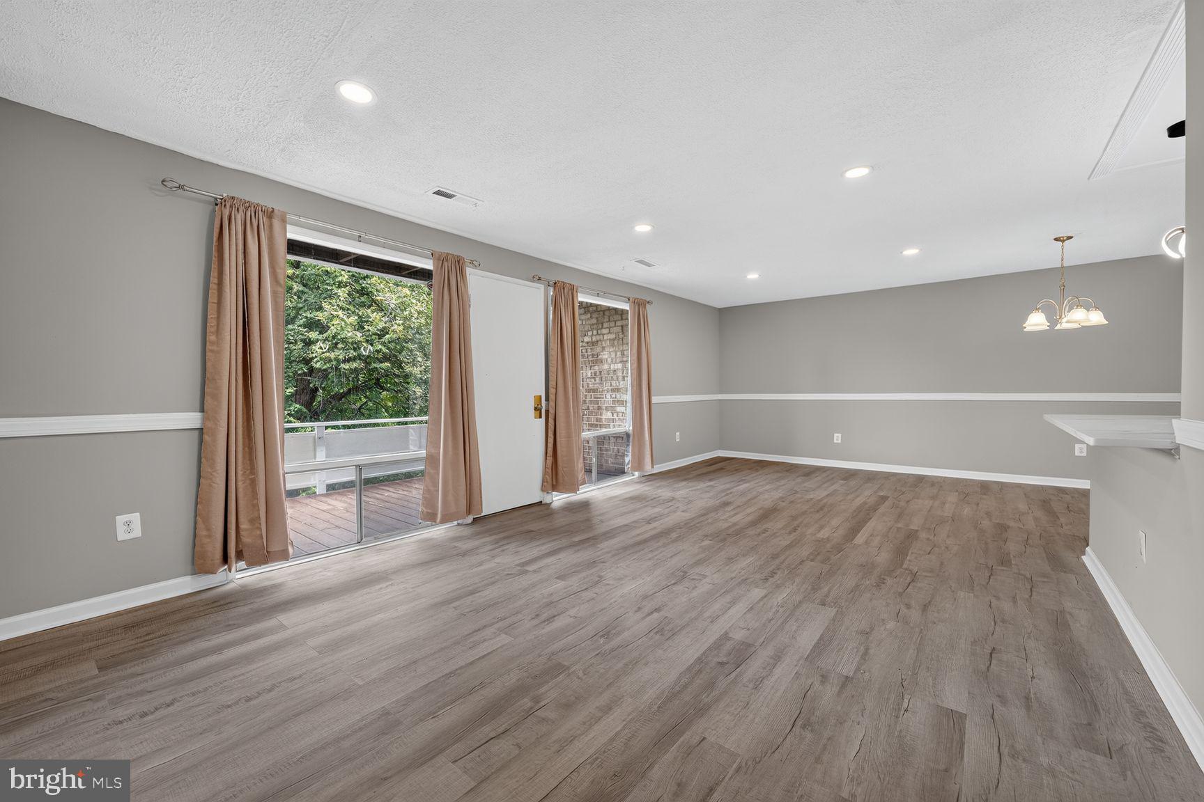529 WILSON BRIDGE DRIVE C-2